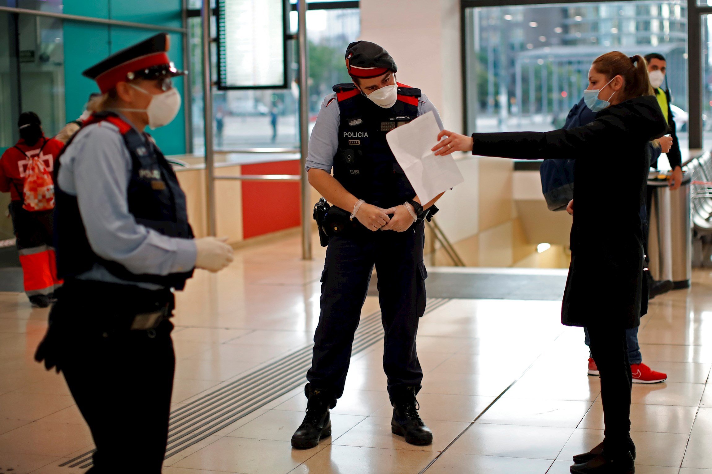 Més de 350 entitats de l'Estat rebutgen reprendre l'activitat no essencial