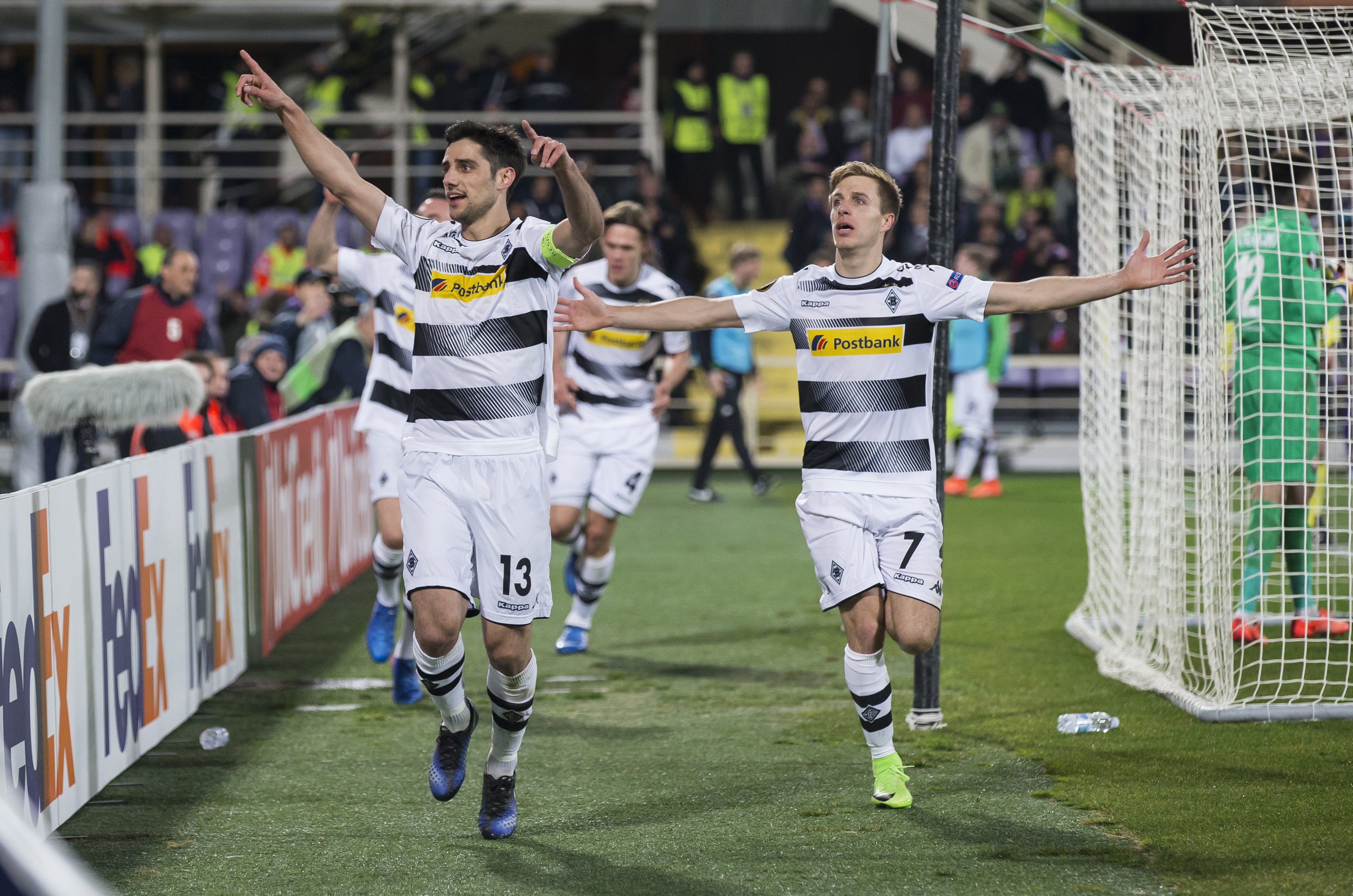 Increíble la afición del Gladbach: animando en directo pese al coronavirus