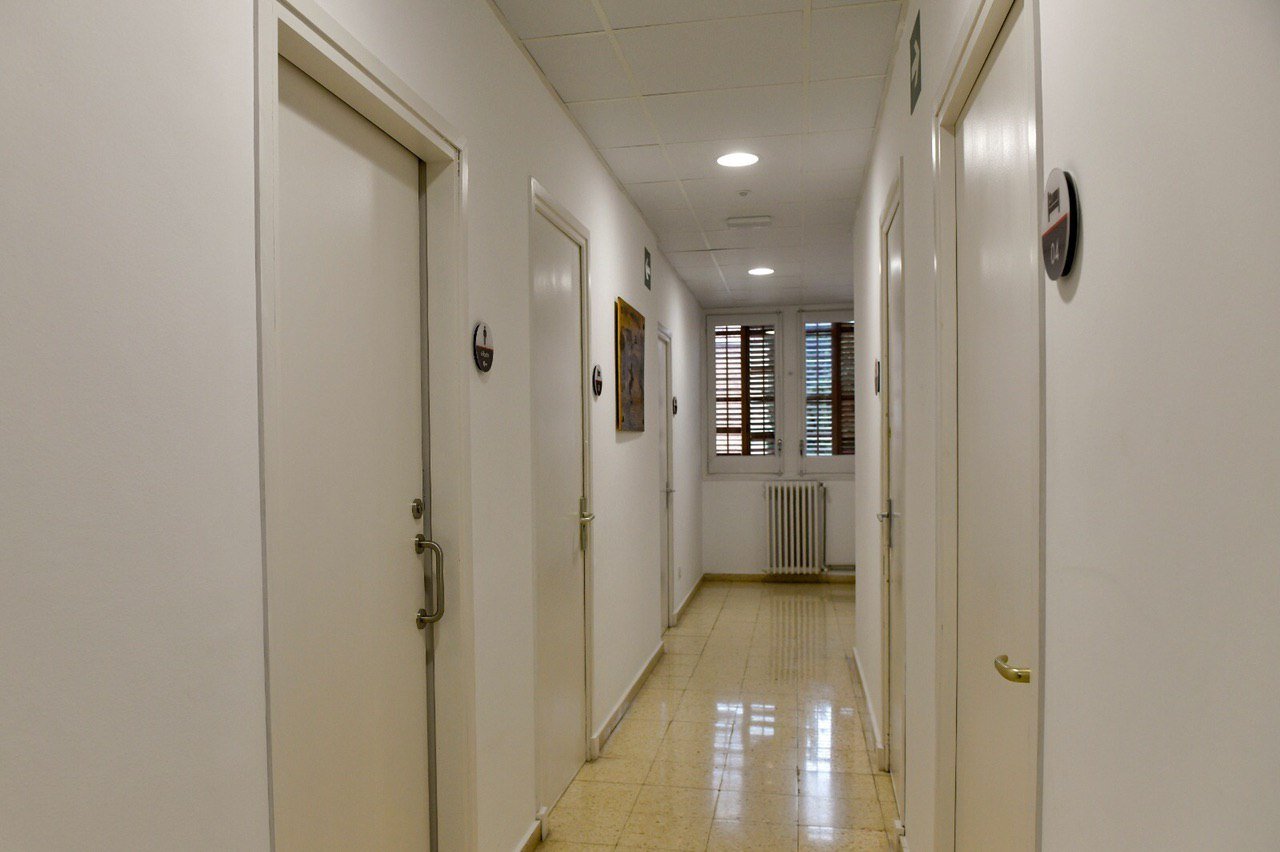 Justícia envia a casa els presos amb la salut més vulnerable