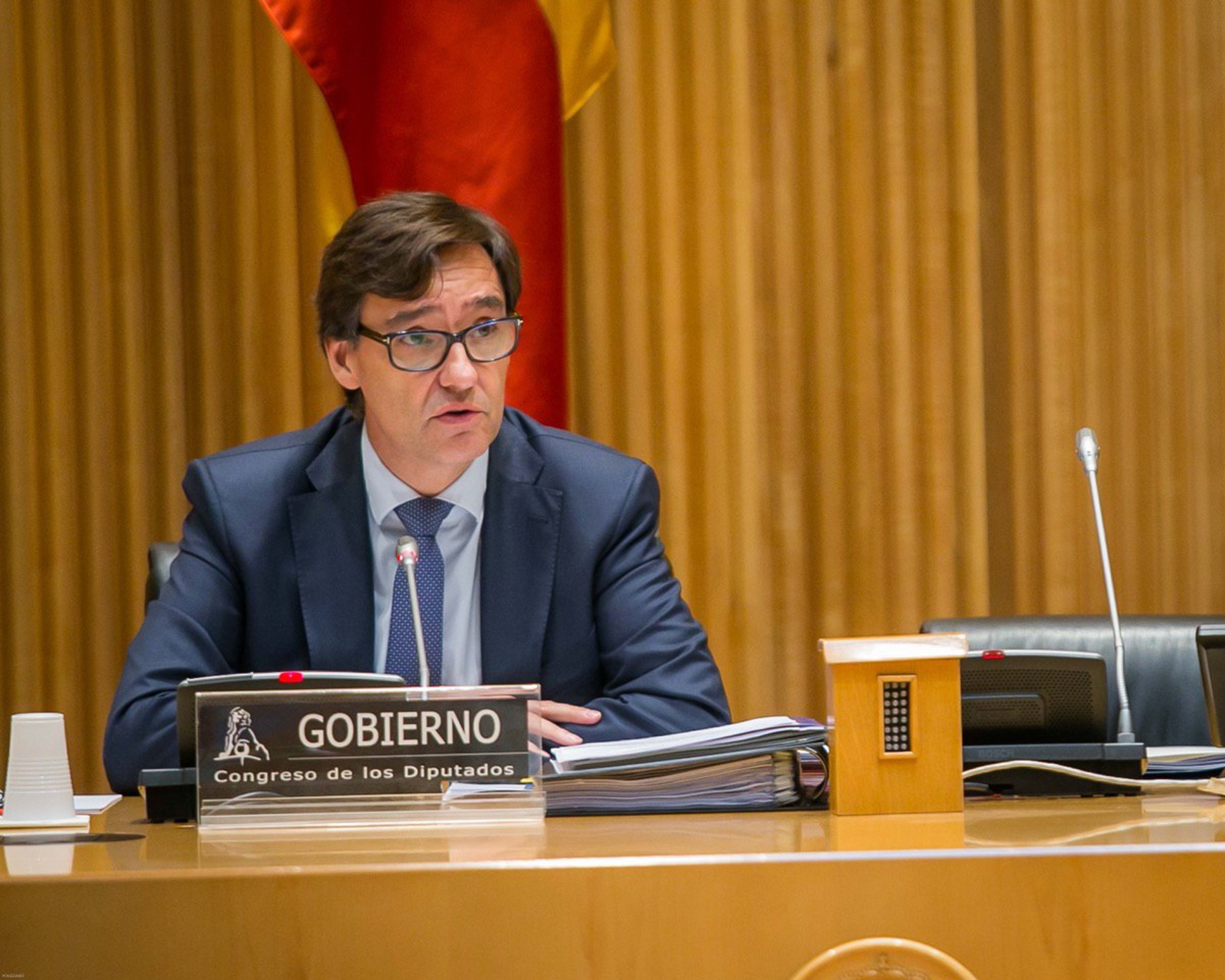 Illa remarca que "cal mantenir les mesures estrictes de distanciament social"