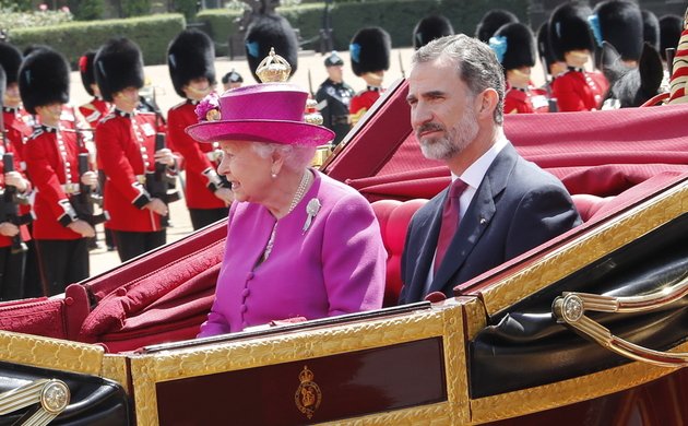 Trucades entre corones pel coronavirus