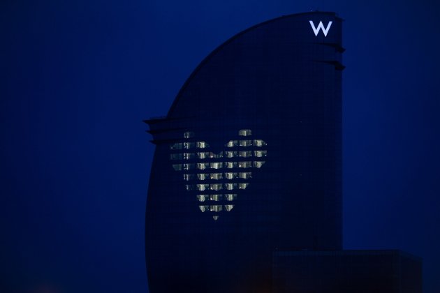 hotel vetlla barcelona iluminacio coronavirus europa press