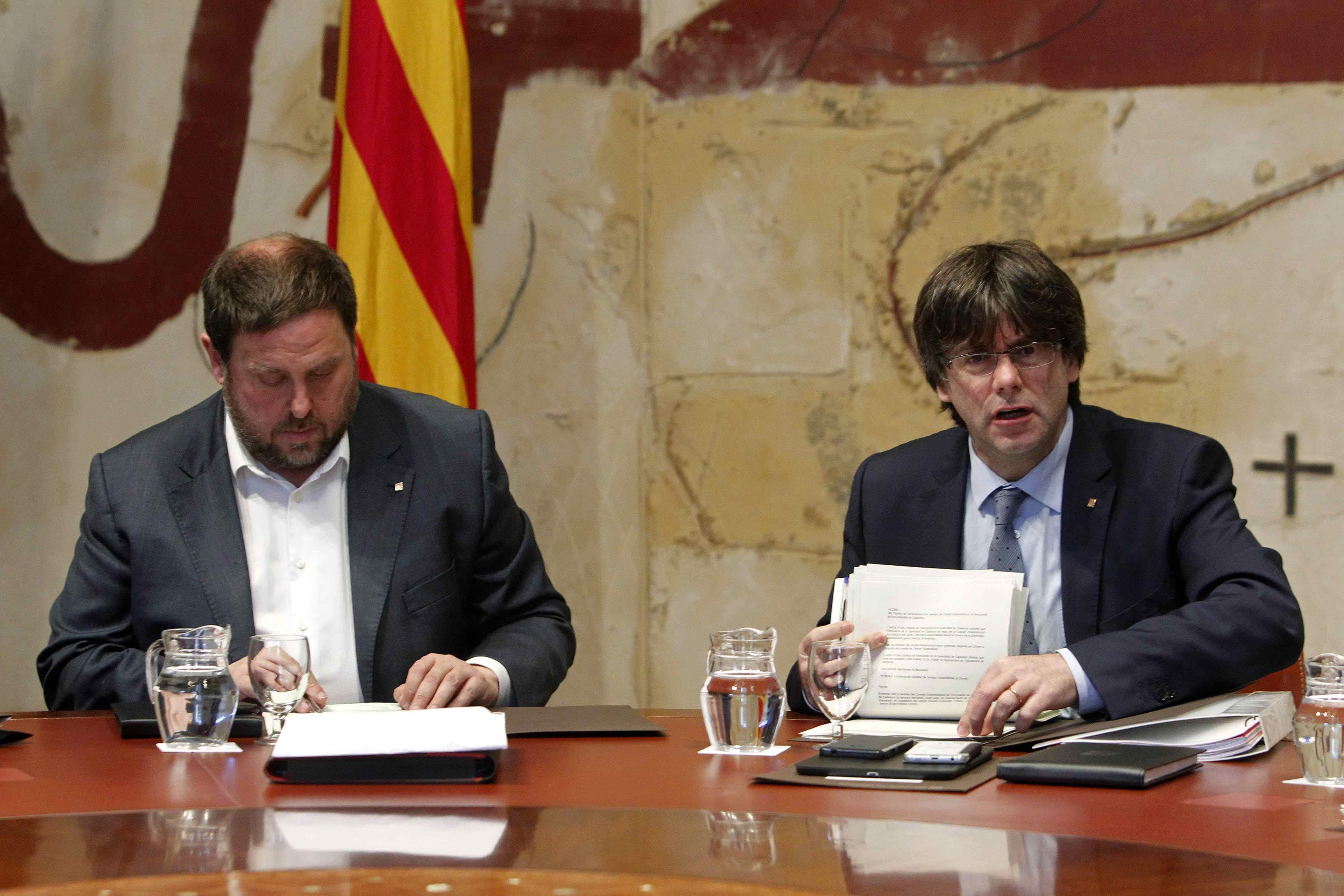 La tensión entre PDC y ERC amenaza con provocar una crisis en el Govern Puigdemont