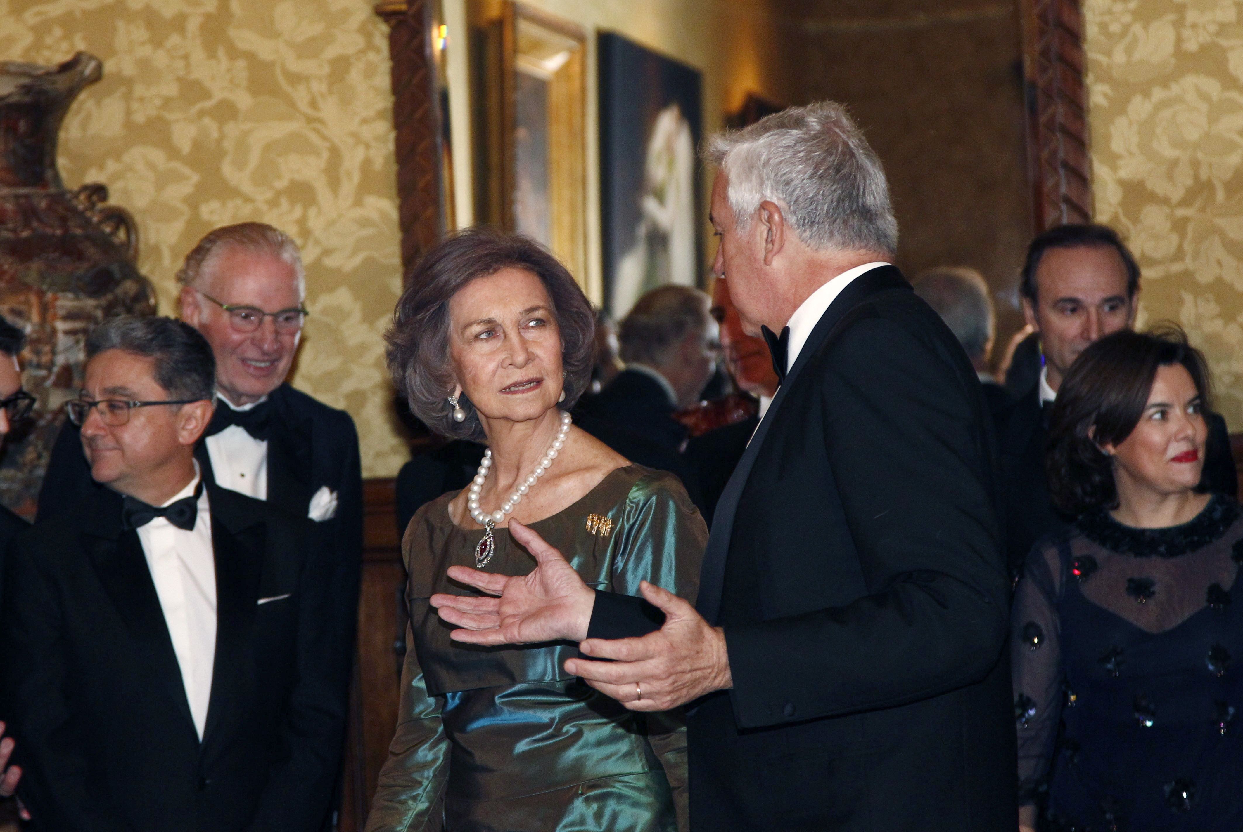 La reina Sofia rep la Medalla d'Or del Cercle del Liceu