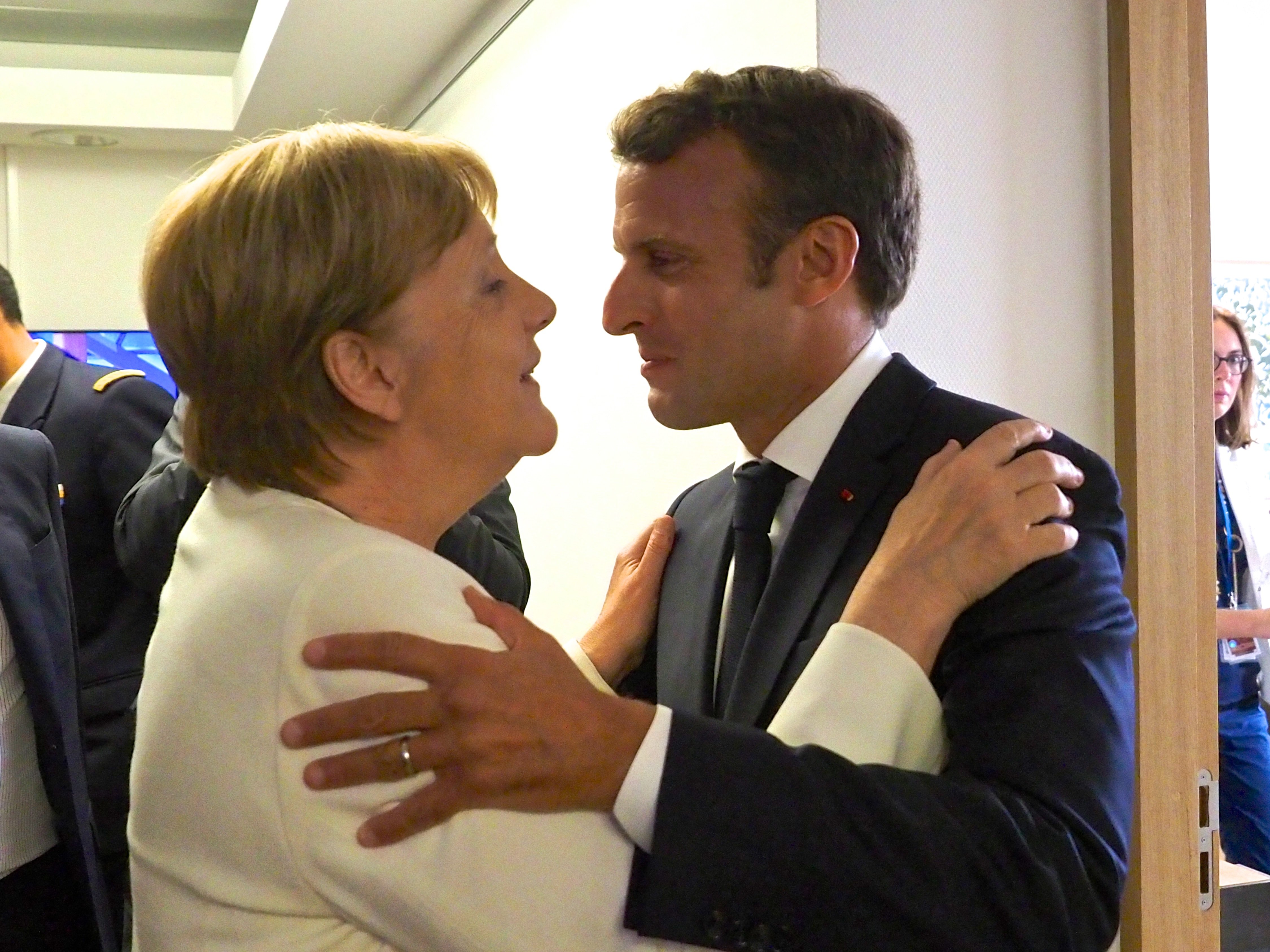 ‘Le Monde’: l’èxit d’Alemanya qüestiona la centralització de França