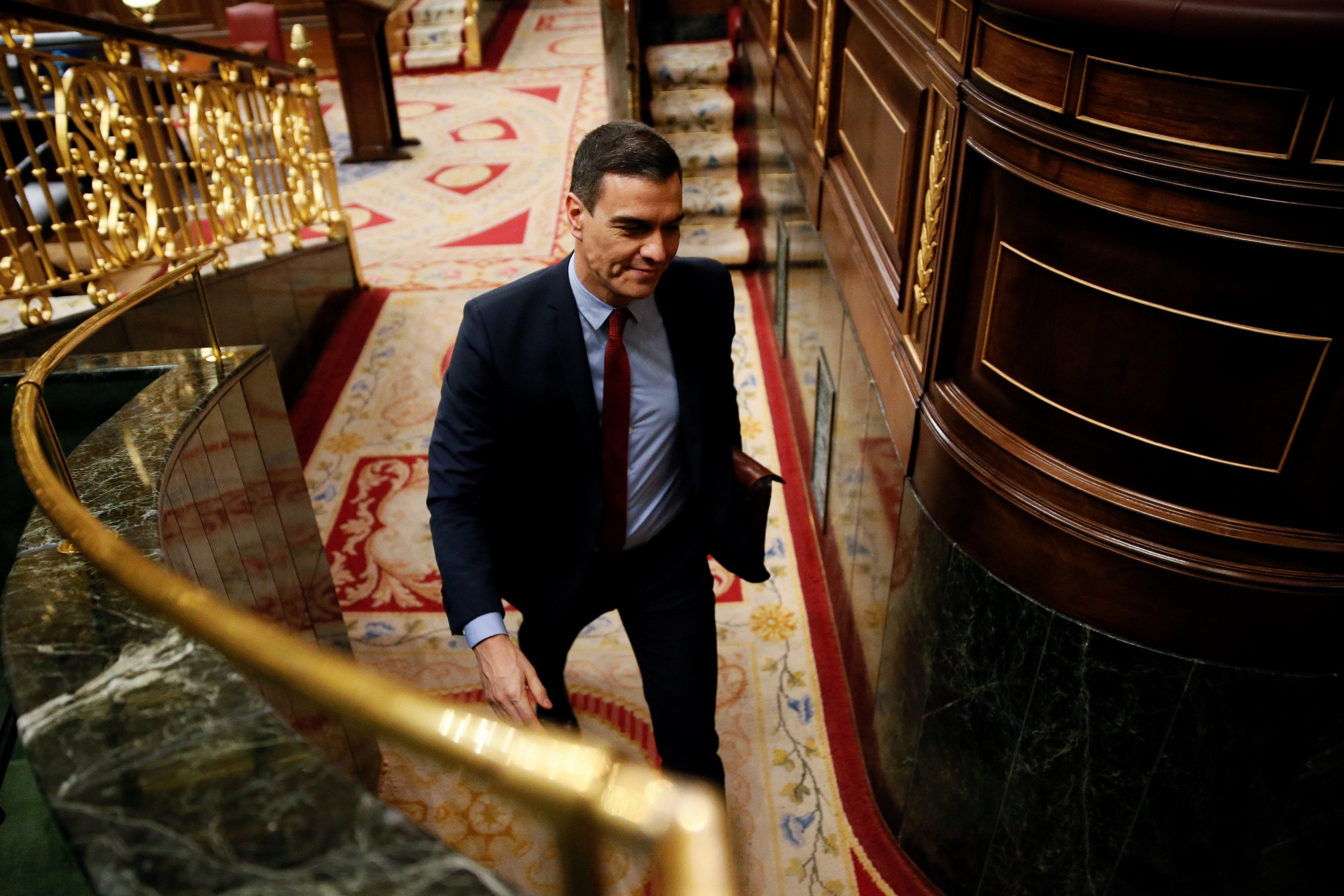 Criticism grows but Sánchez wins vote to extend Spain's state of alarm till 9th May