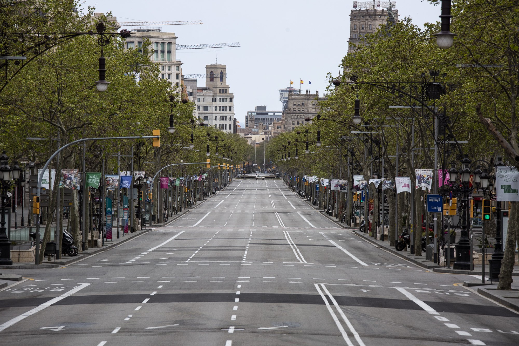 Creus que s'ha de tornar a confinar Catalunya?