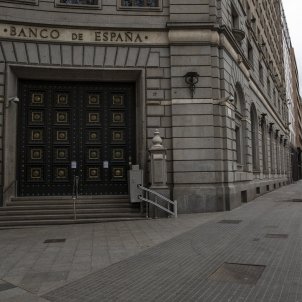 El Banco de España y las calles vacías por el coronavirus. Foto: Sergi Alcazar