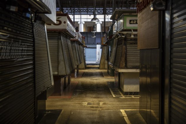 Coronavirus La Boqueria tancada mercat tancat Barcelona buida carrer buit - Sergi Alcazar