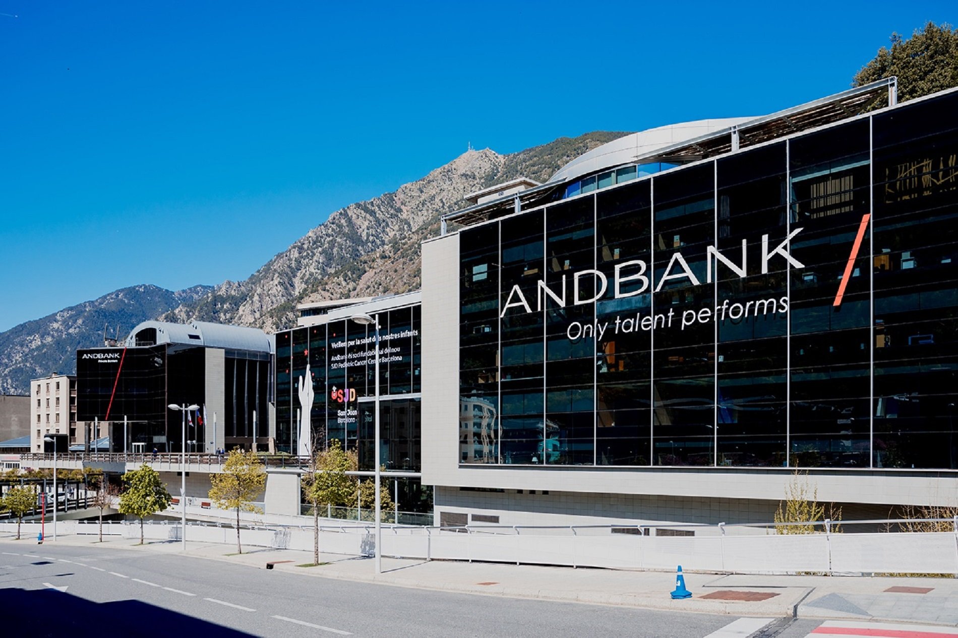Fitch manté la qualificació d'Andbank en 'BBB': el millor ràting d'Andorra