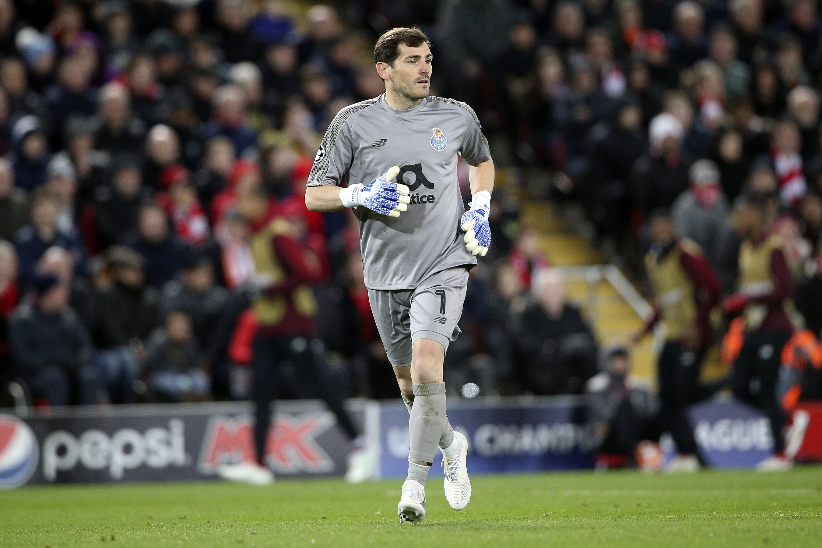 Confirmen 4 anys de presó per a l'agent del fitxatge de Casillas al Porto