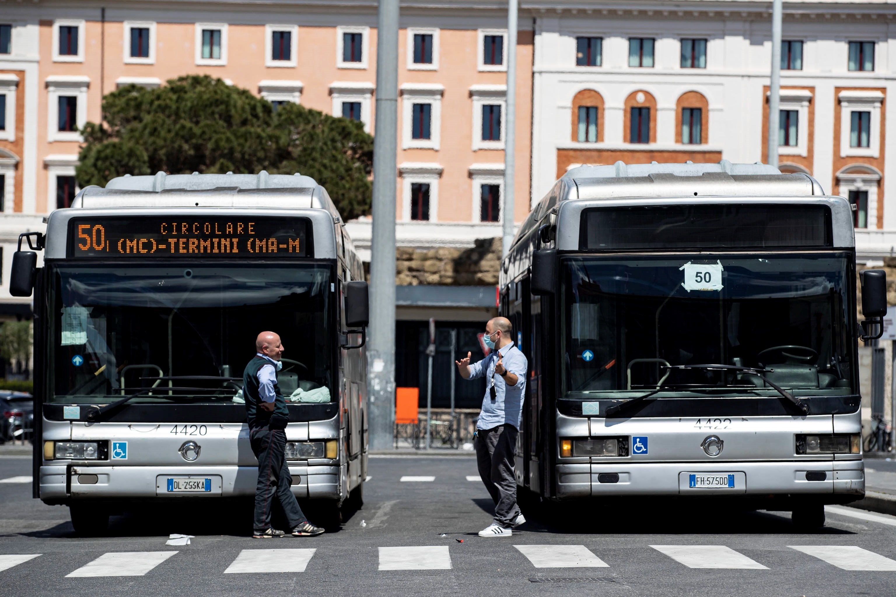 Continuen reduint-se els infectats a Itàlia, però registra 27.682 morts en total