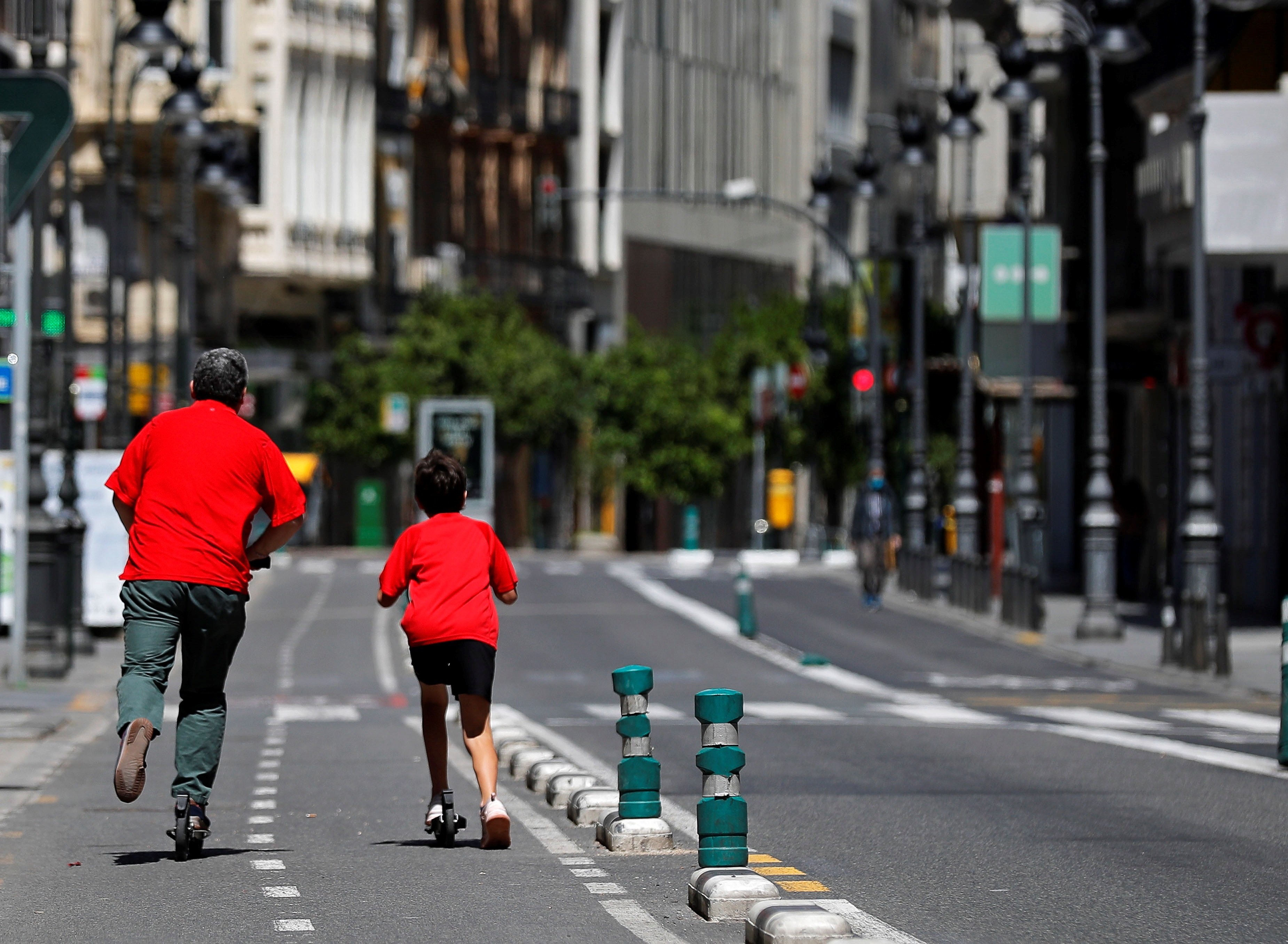 The rules on walks and exercise: Spain allows outdoor activities from Saturday