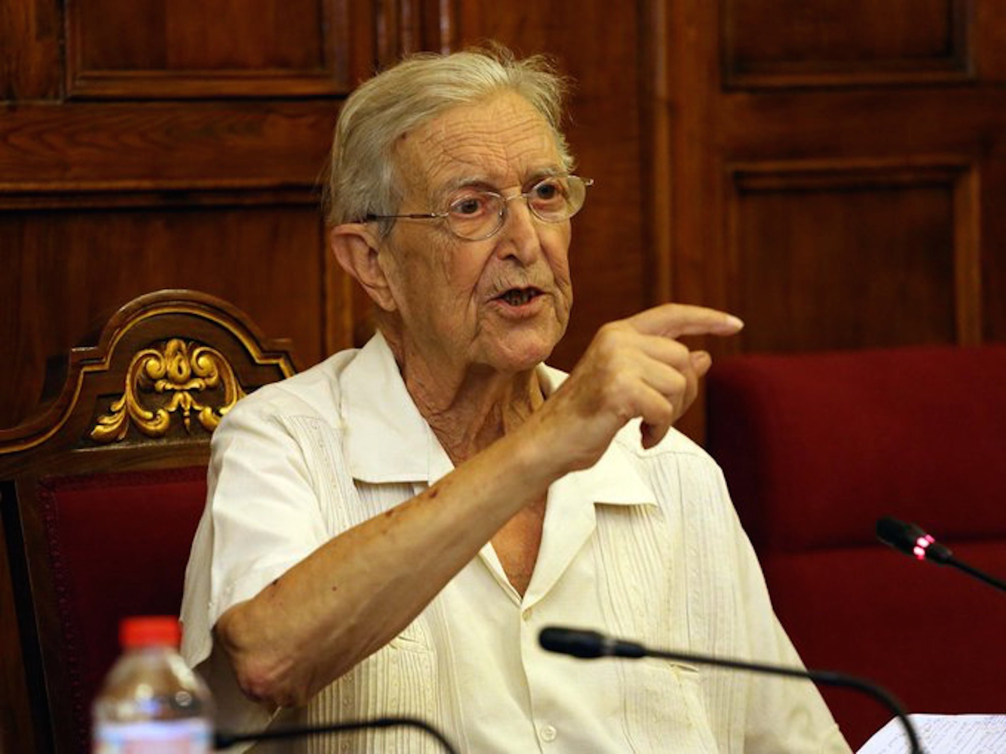 Coronavirus | Mor l'economista Jacint Ros Hombravella