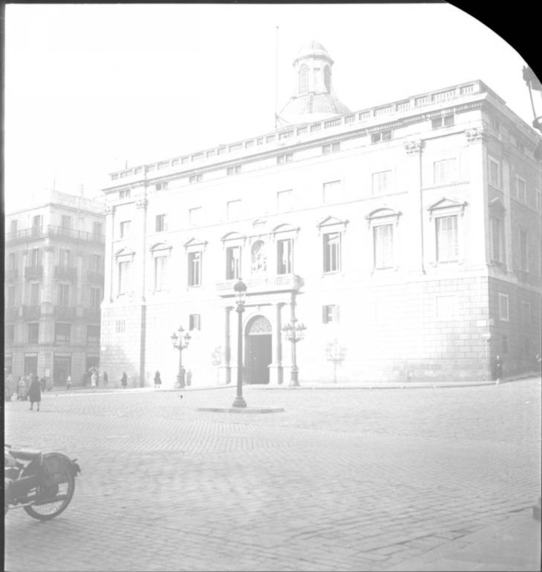 Infiltrats de la FAI intenten assaltar el Palau de la Generalitat