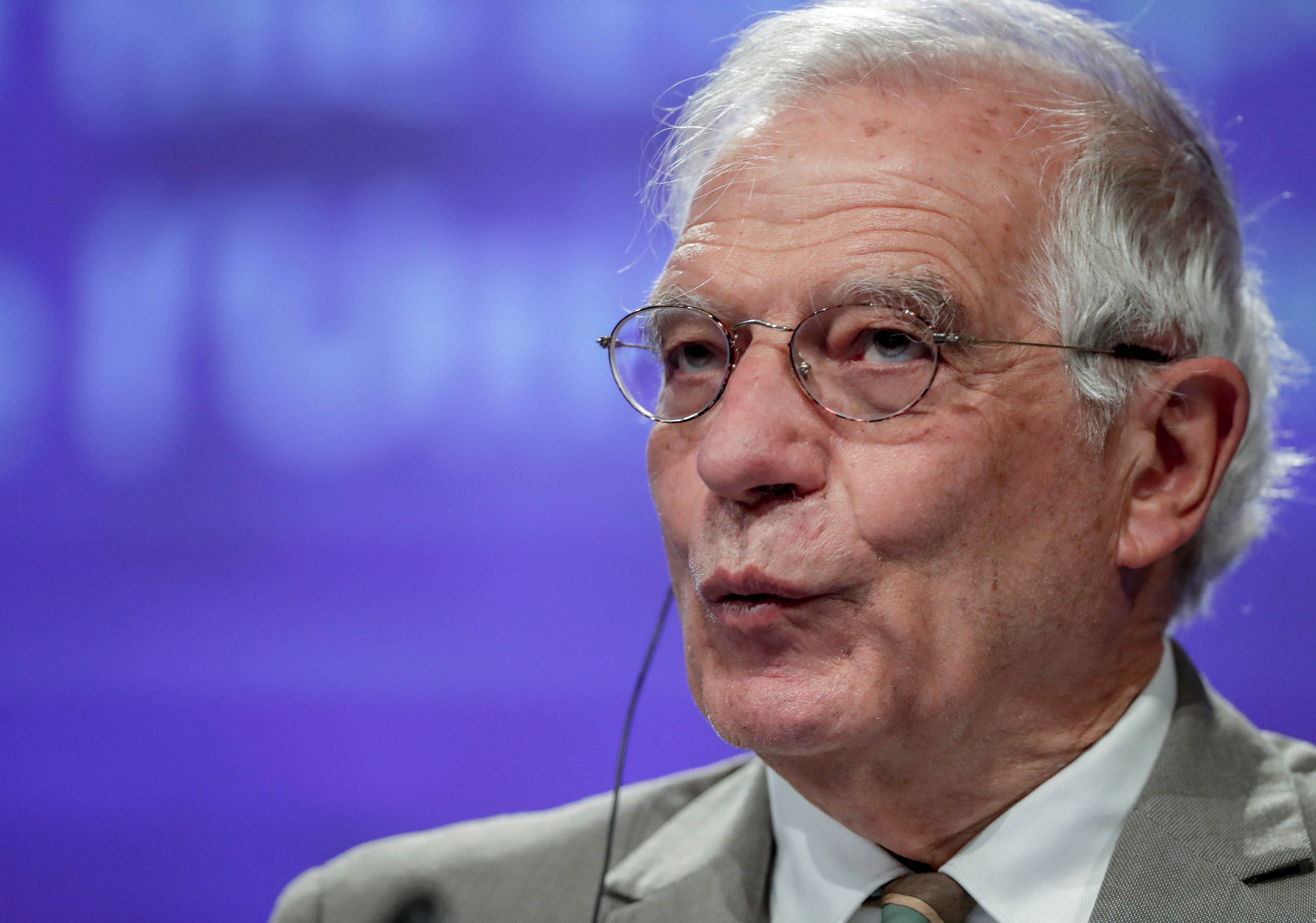 El suport de Borrell a l'exministre Martín Villa arriba a la Comissió Europea