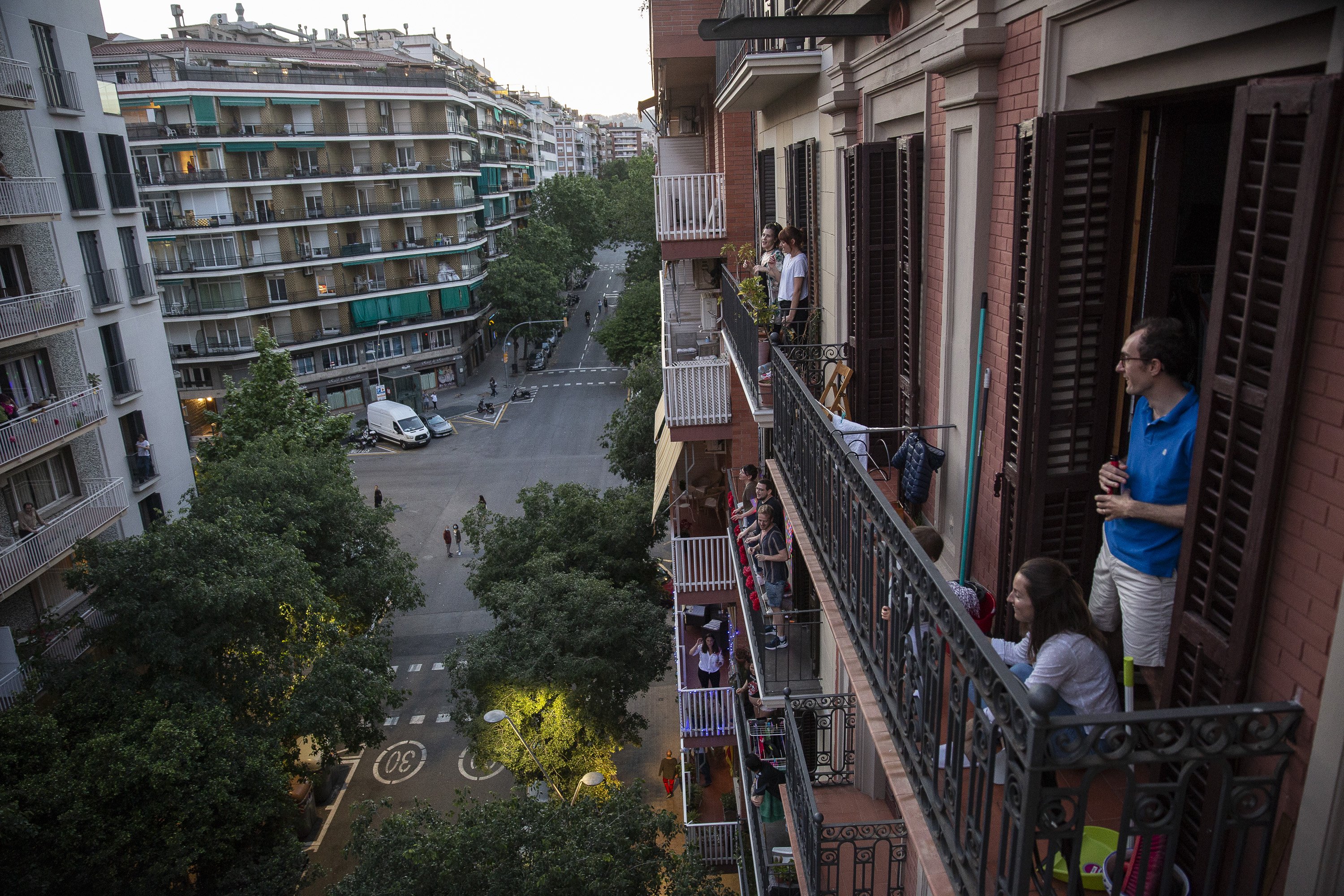 Els rebrots de covid-19 portaran a un nou confinament general?