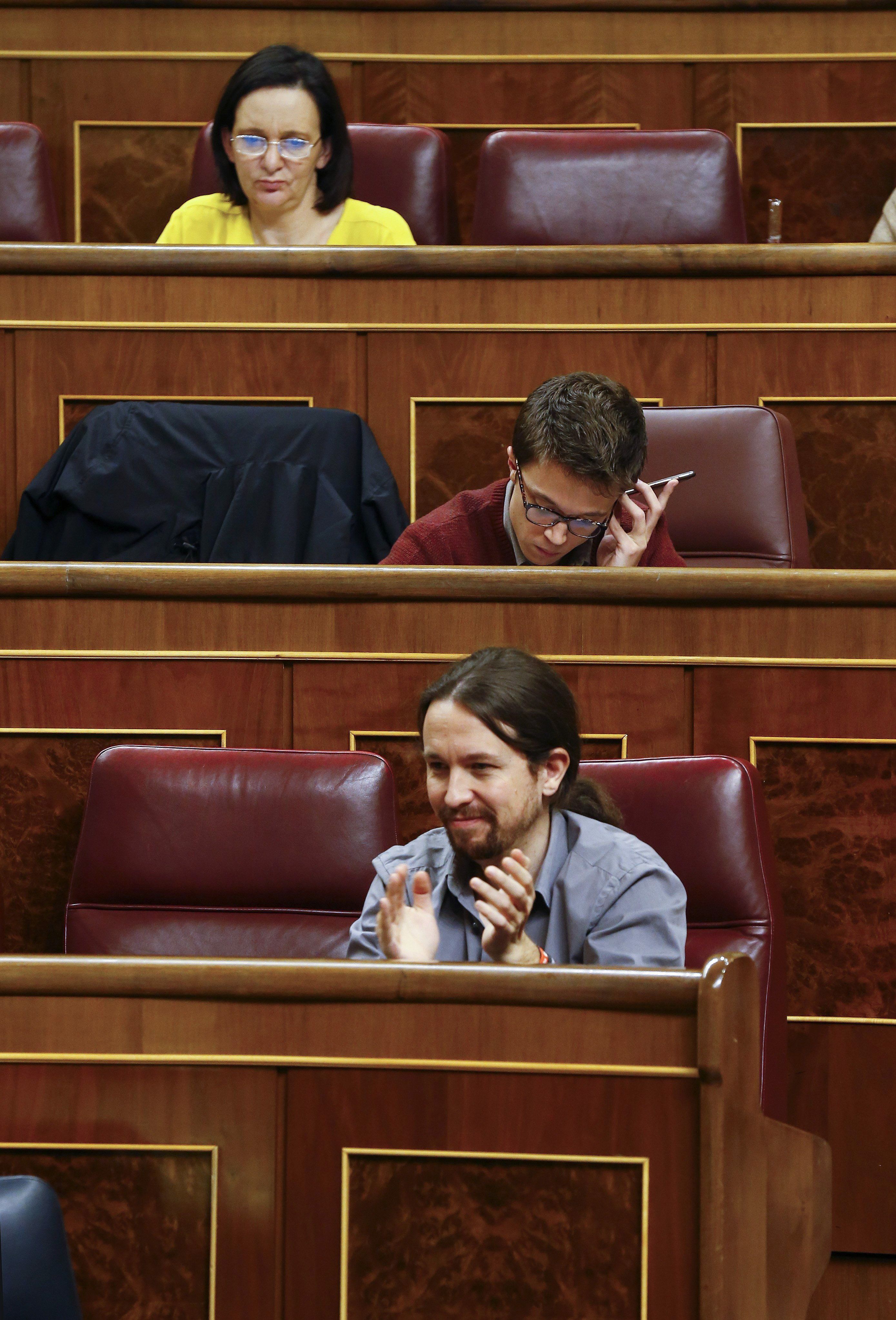 Pablo Iglesias firma el manifiesto del Pacto Nacional por el Referéndum