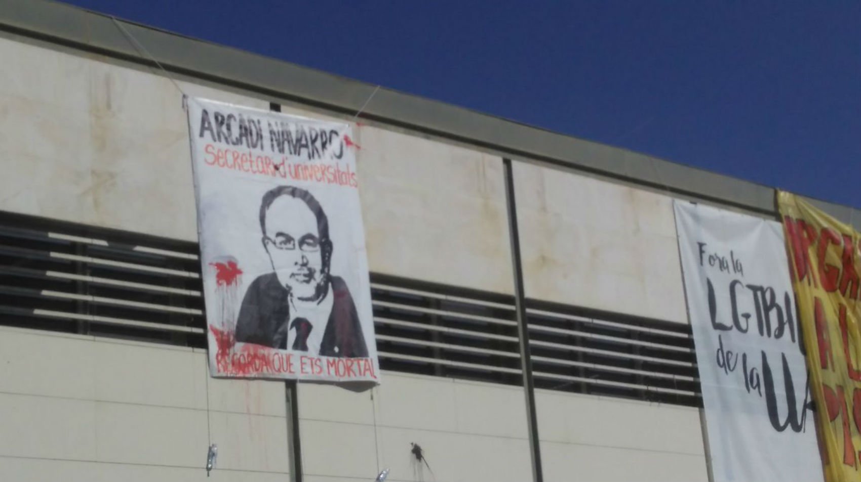 Un grupo de estudiantes de la UAB amenaza de muerte al secretari d'Universitats