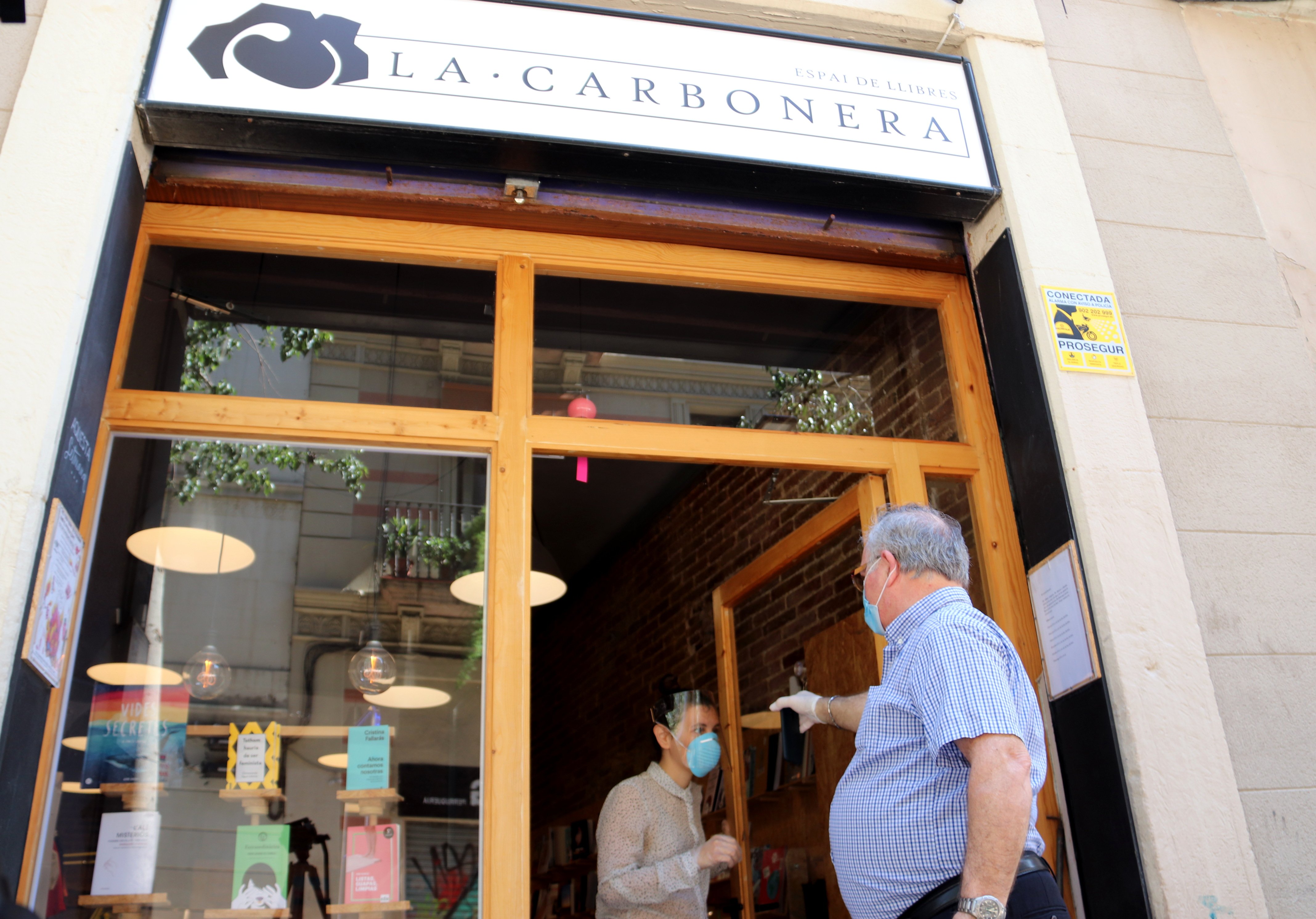 El 54% de las librerías ha abierto este lunes, según el Gremi de Llibreters