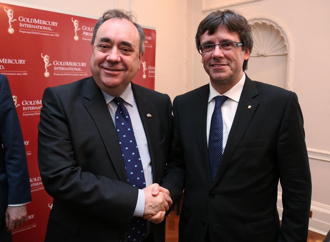 Puigdemont y Salmond se reúnen en Londres