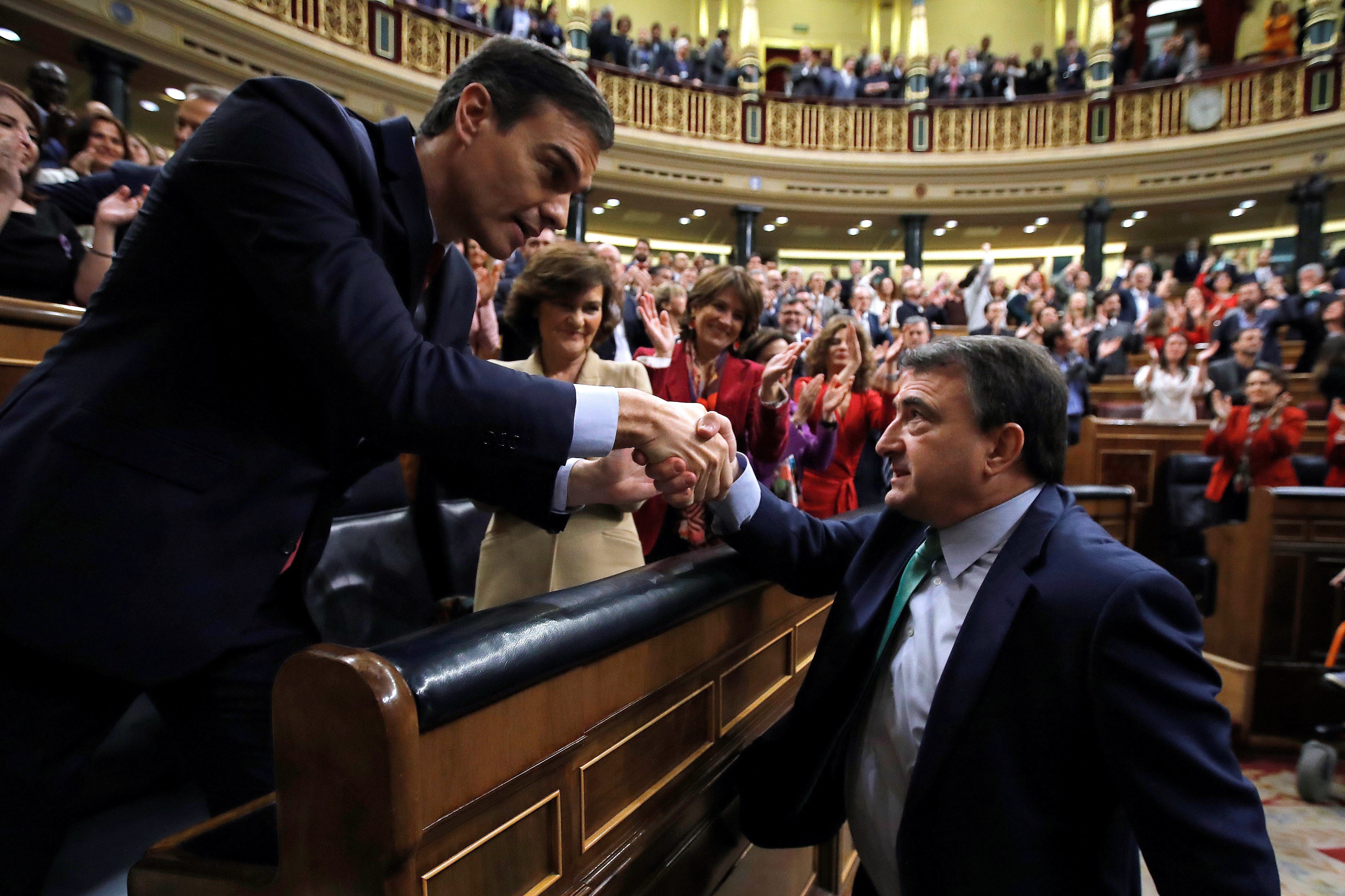 Sánchez tindrà els suports necessaris per a la pròrroga amb el 'sí' del PNB
