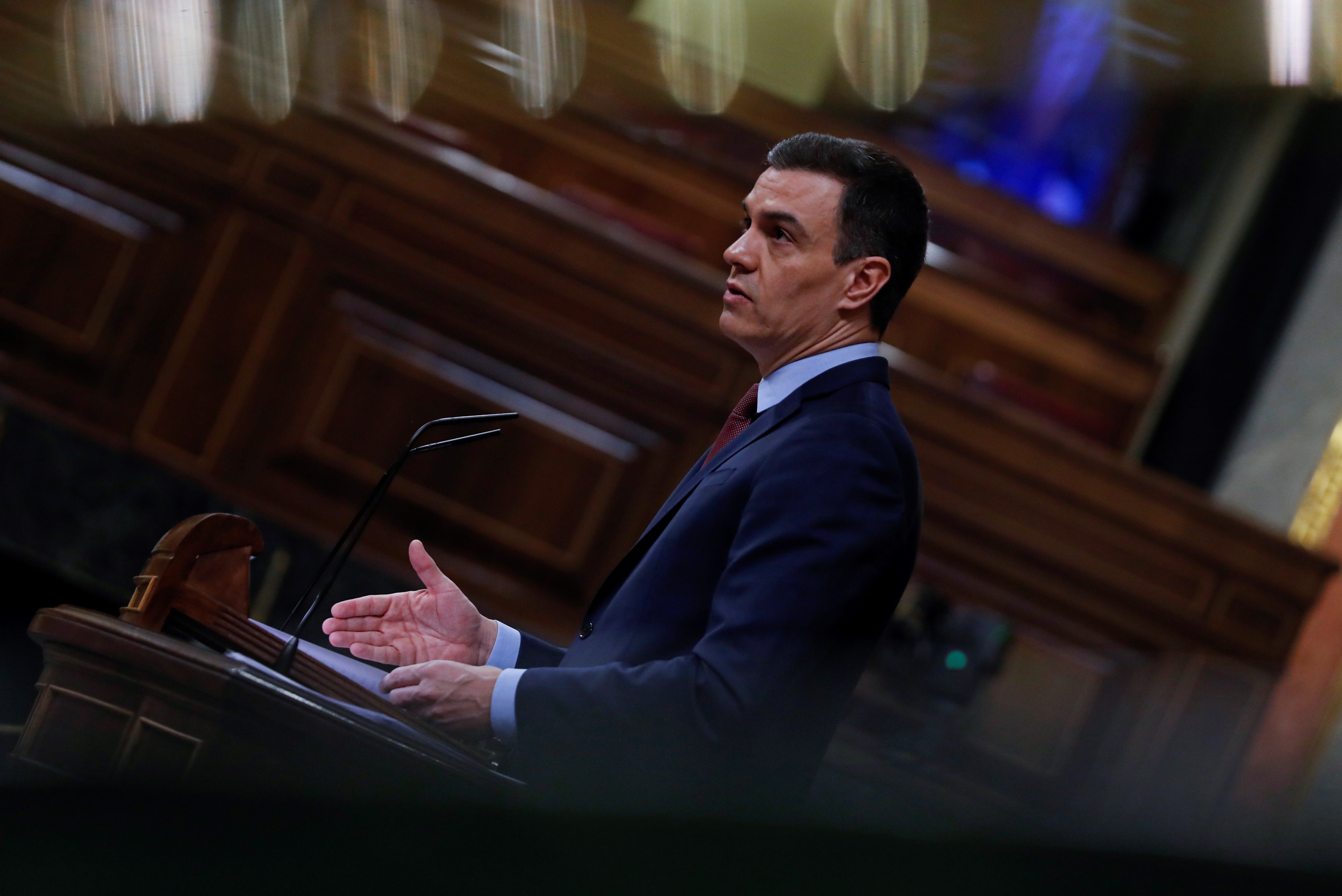 Sánchez promet "protagonisme" a les comunitats però Illa tindrà l'última paraula