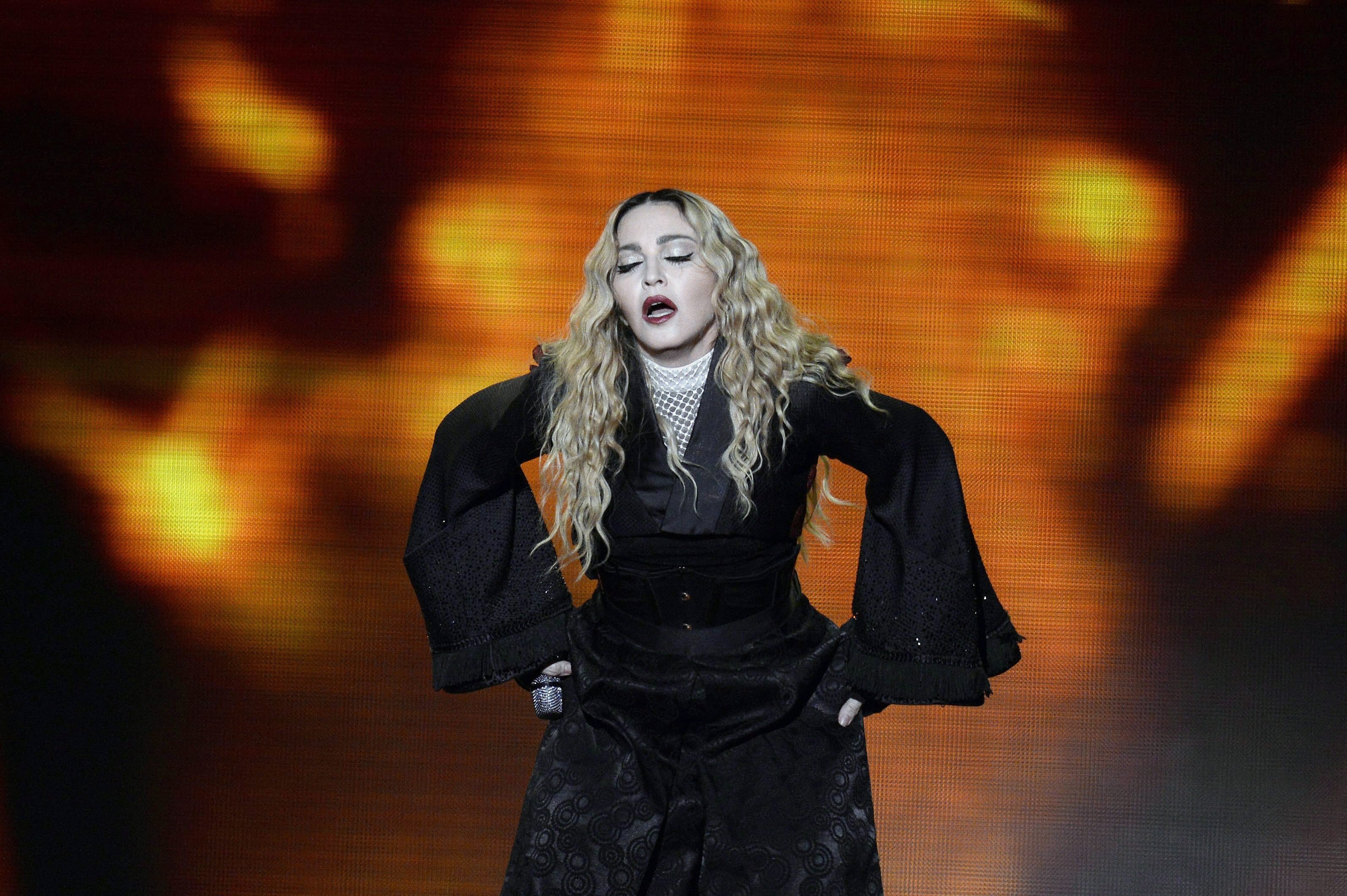 Madonna anuncia que ha superado el coronavirus y dona 1 millón para vacunas