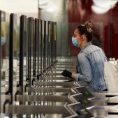 mascaretes transport public coronavirus EFE