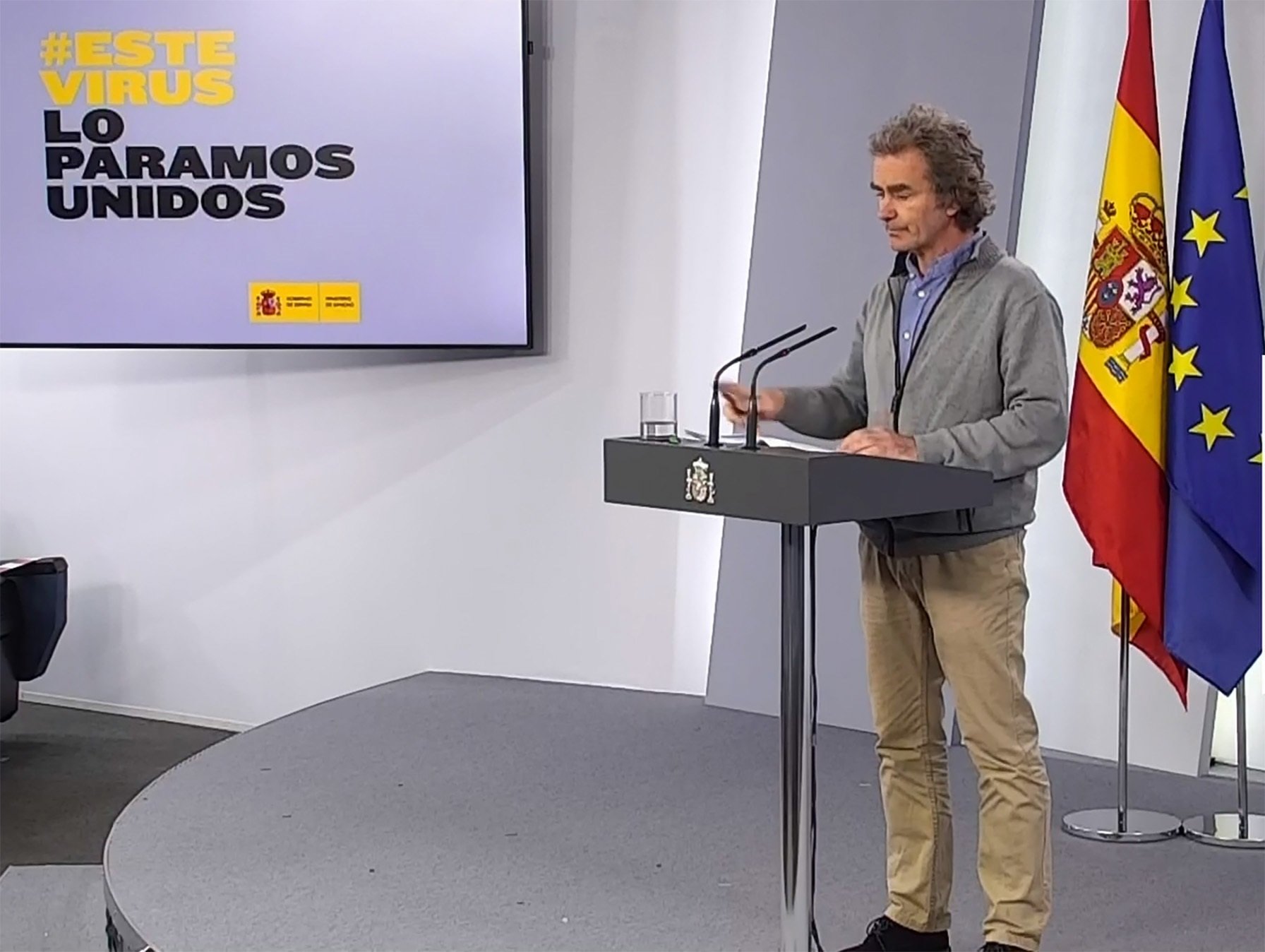 Simón renya els incomplidors: "No podem oblidar 26.950 morts en una setmana"