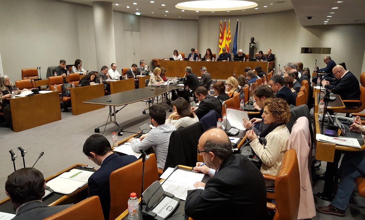 Abstención de la CUP al manifiesto por el referéndum en la Diputación de Barcelona