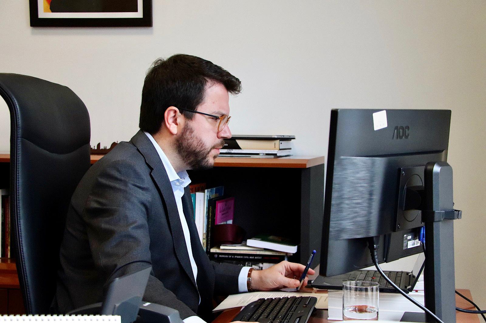 Aragonès cree que habrá "acuerdo" con JxCat en las elecciones