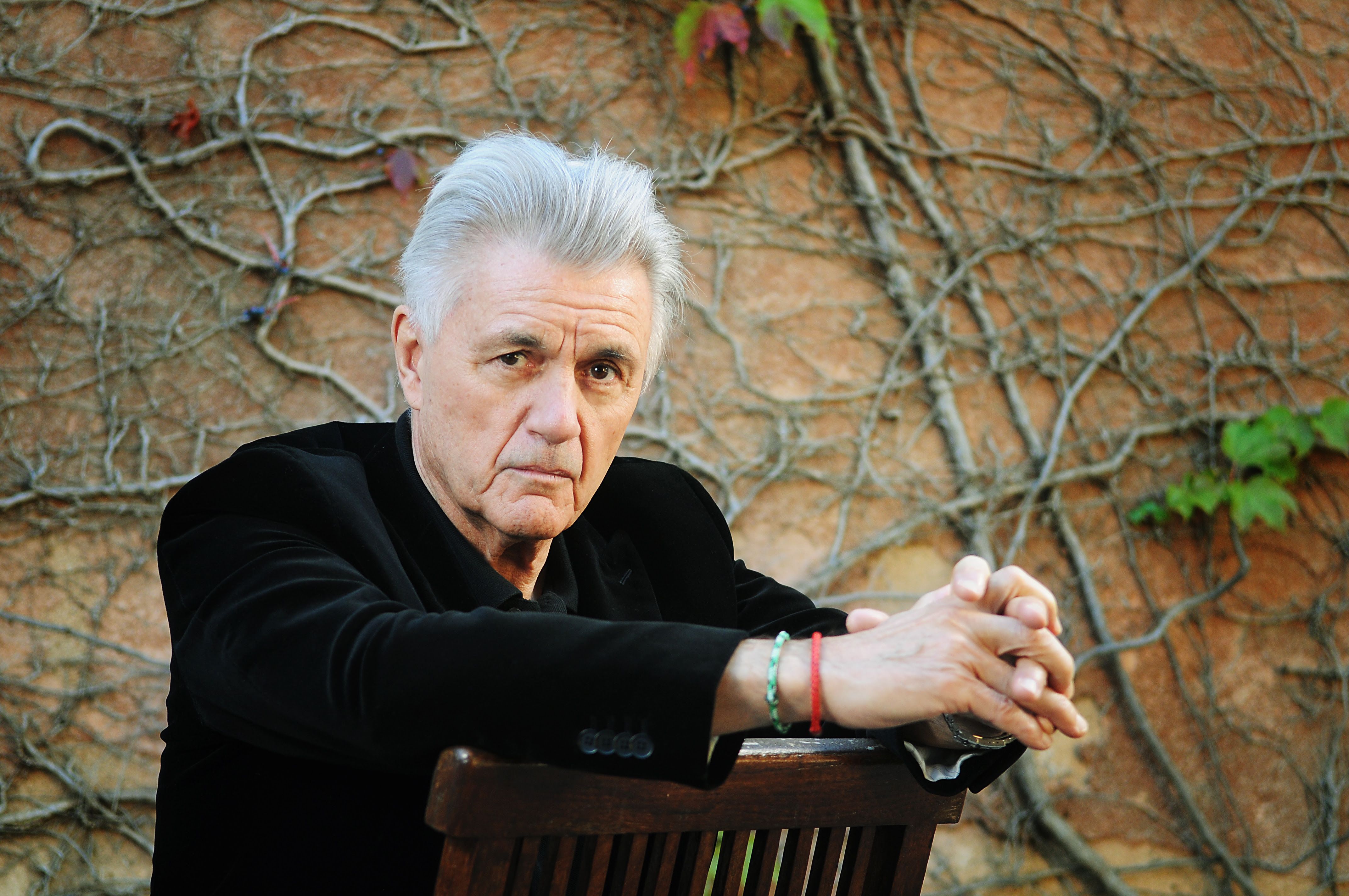 John Irving lleva los "niños de la basura" a Europa