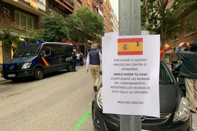 cartell protesta coronavirus madrid - nicolas tomas