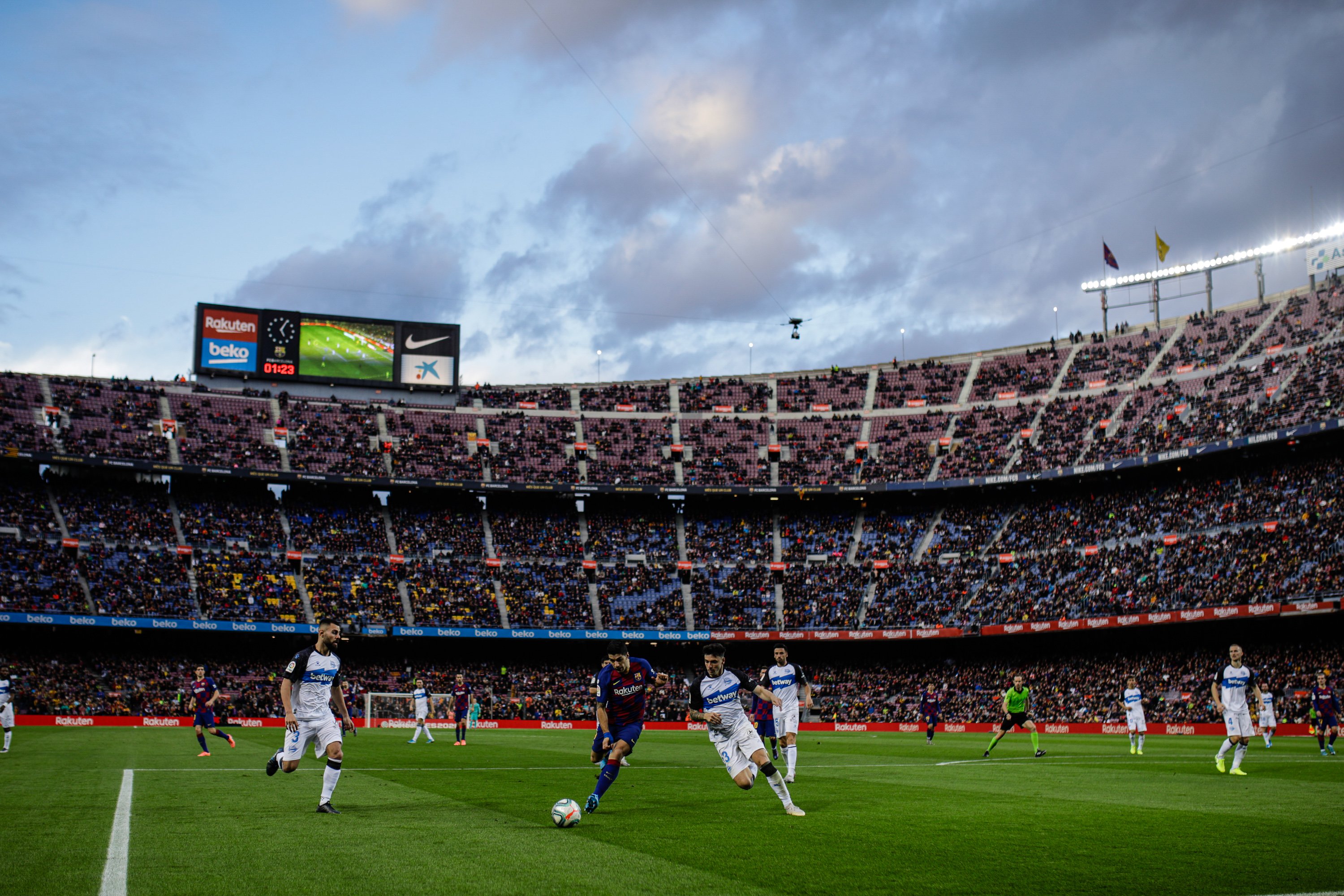 Los tres partidos que el Barça podría jugar con público en el Camp Nou