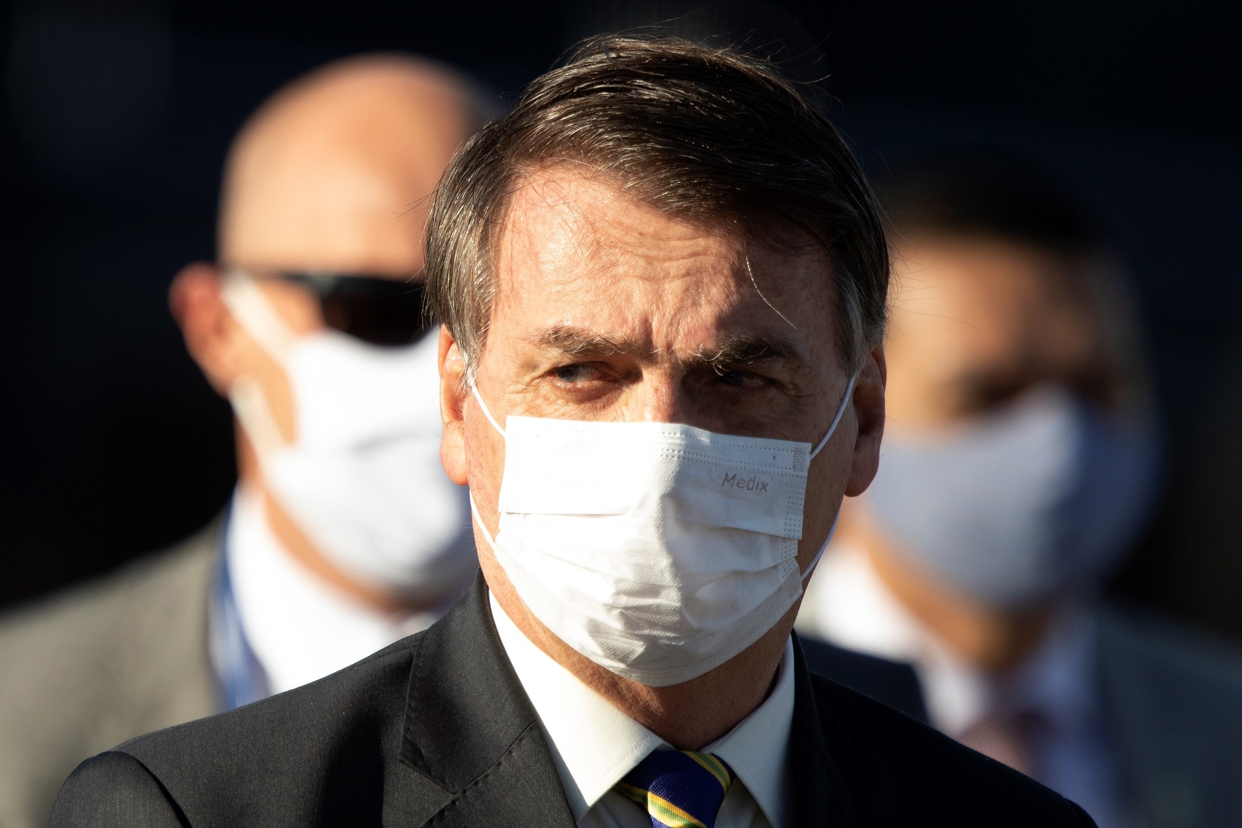 Bolsonaro dona positiu per coronavirus i es tracta amb cloroquina