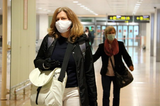 coronavirus aeroport prat mascareta vol internacional - acn