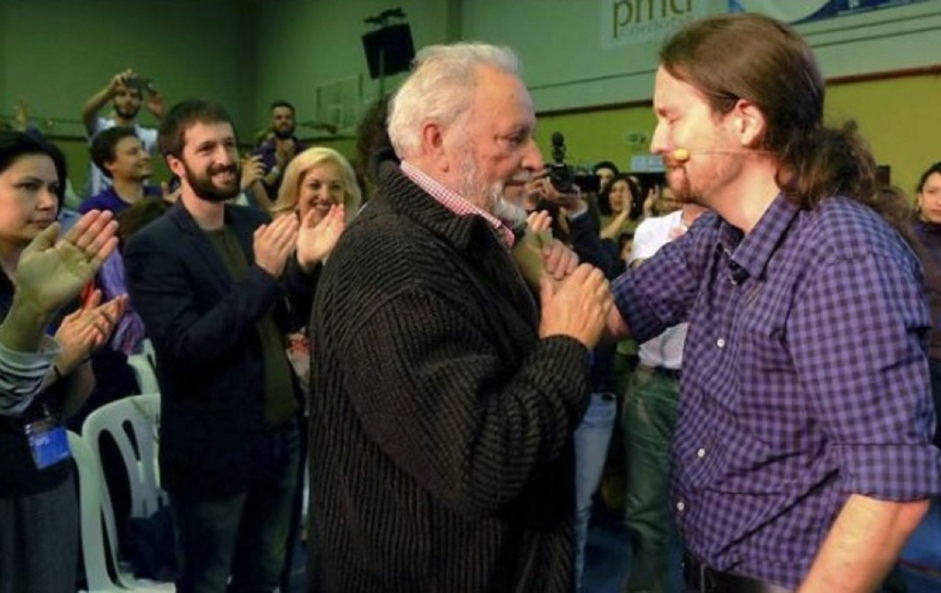 Pablo Iglesias despide a Anguita: "Siempre se atrevió a señalar el poder"