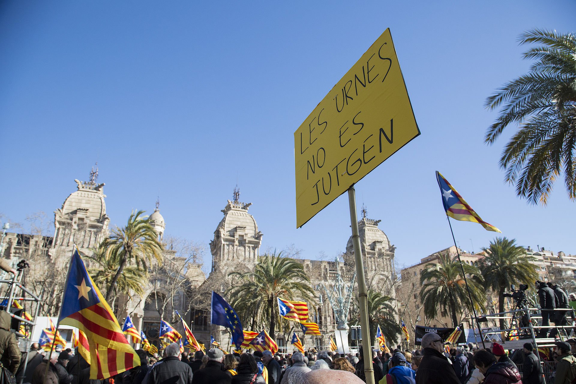 El independentismo recorrerá el centro de Madrid para acompañar a Homs al Supremo