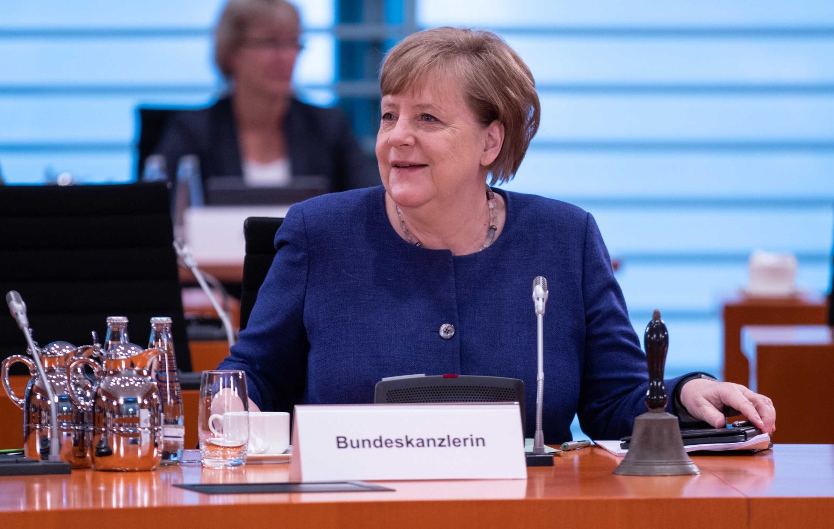 Merkel mostra el seu suport a Calviño per presidir l'Eurogrup
