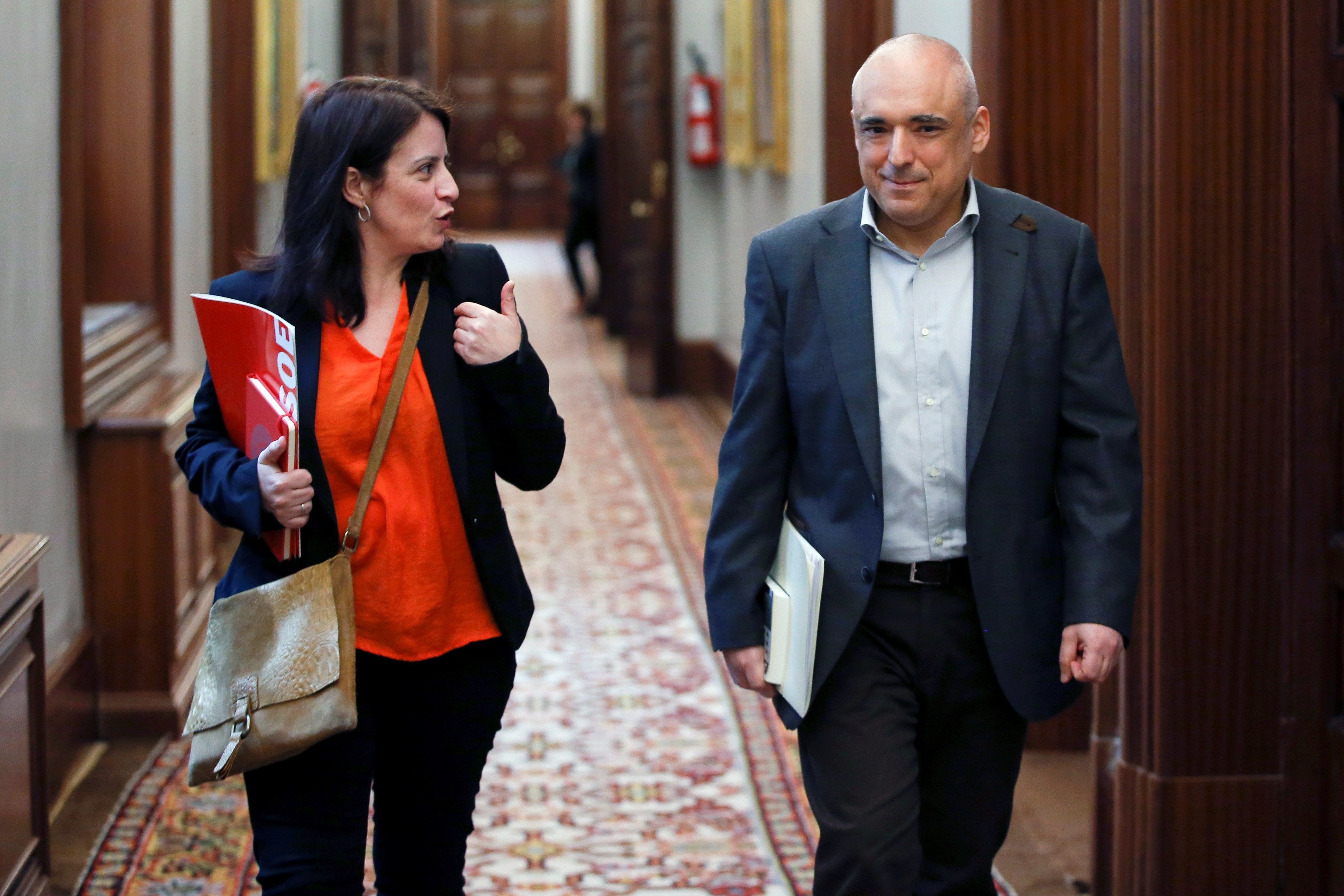 El PSOE defiende el acuerdo con Bildu: "PP y Vox nos obligaron a buscar votos"