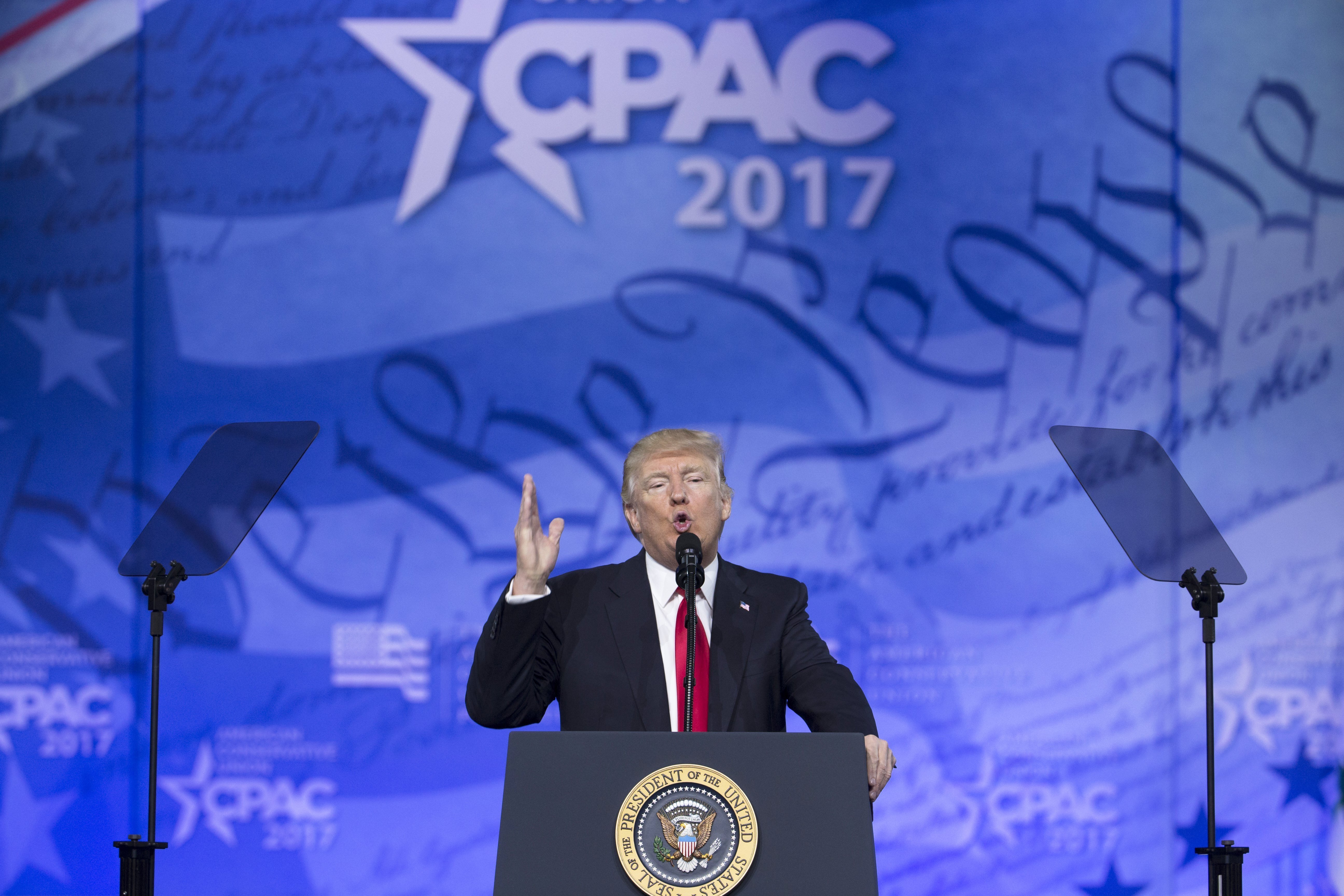 Trump veta la CNN, NY Times, Politico i LA Times a una roda de premsa