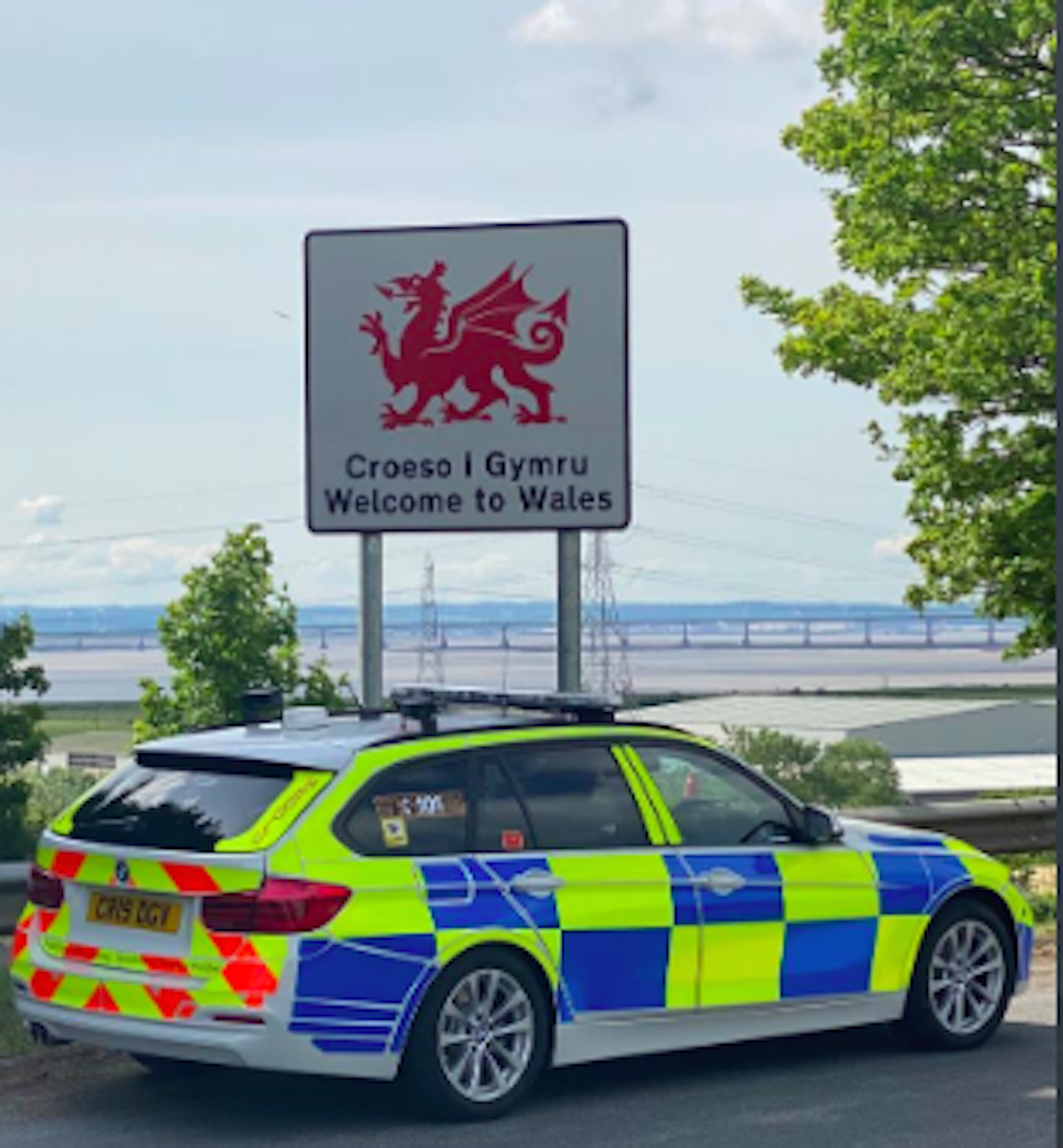 Controles policiales en la frontera de Escocia y Gales para evitar a ingleses