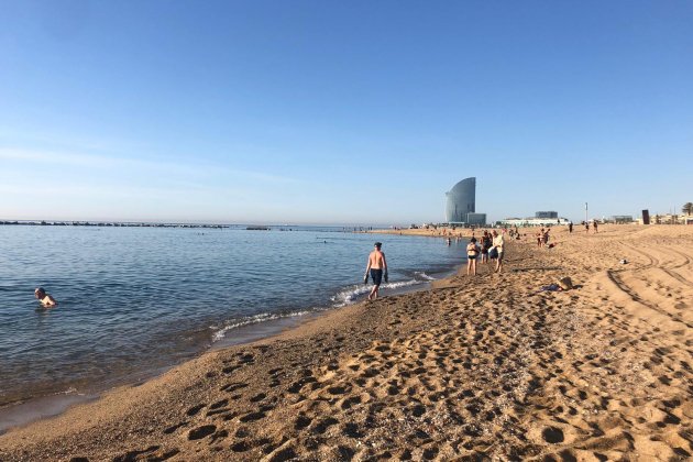 Platja Barceloneta coronavirus   Marina Fernández