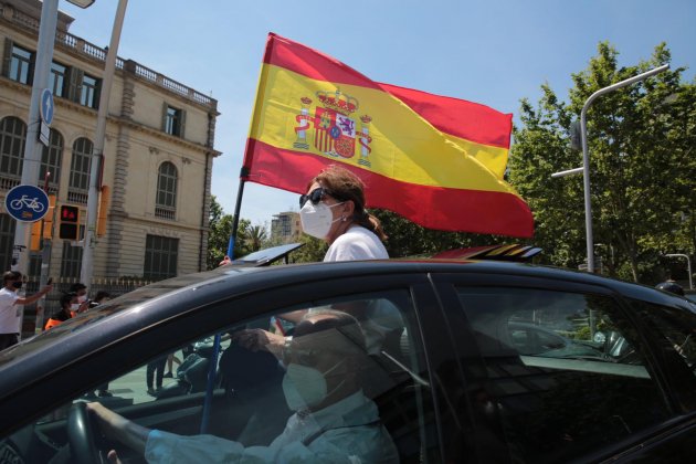 EL NACIONAL manifestacio vox cotxe barcelona - sergi alcazar