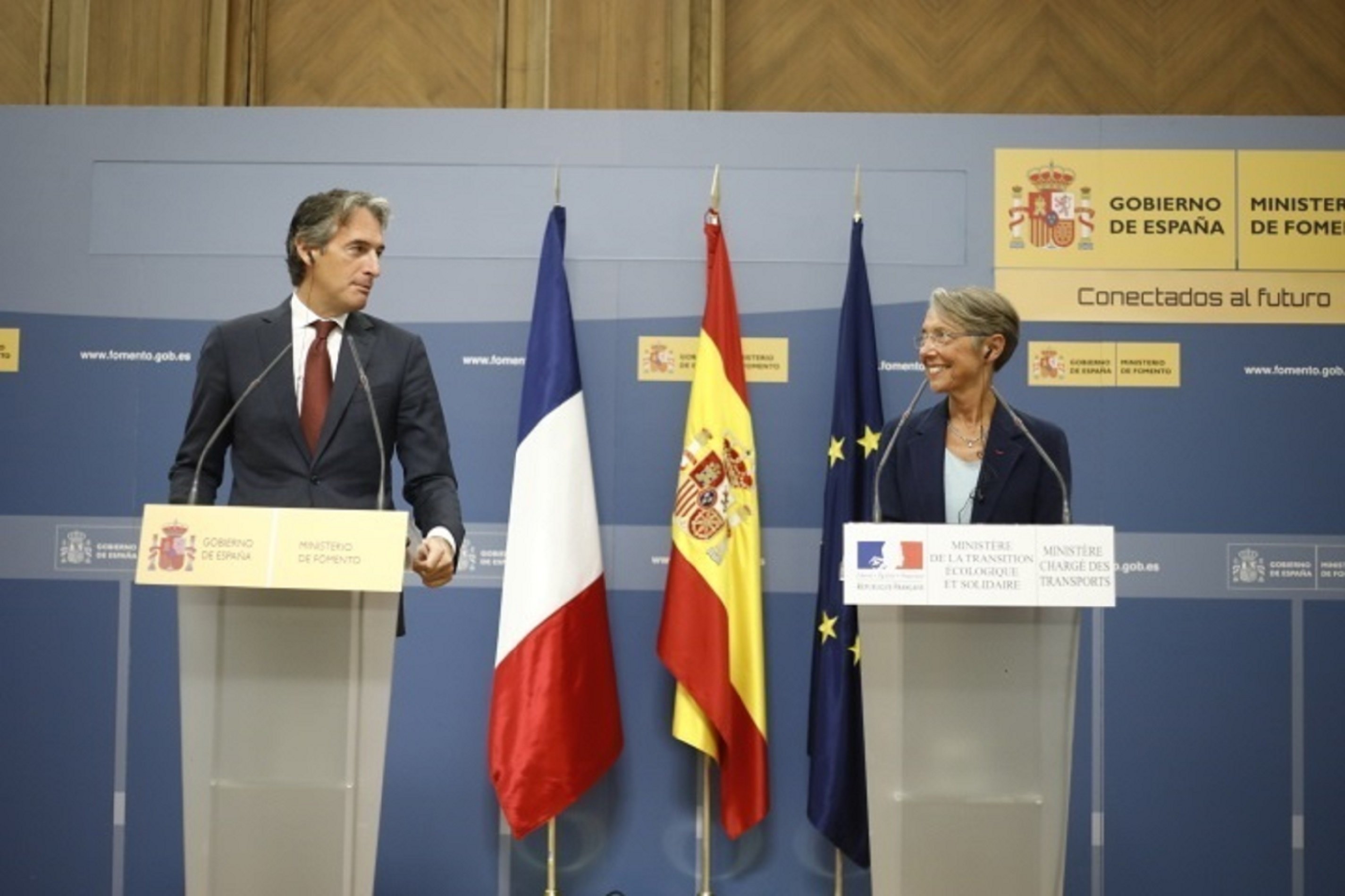 Una ministra francesa demana no viatjar a Espanya i l'acusa de confusió