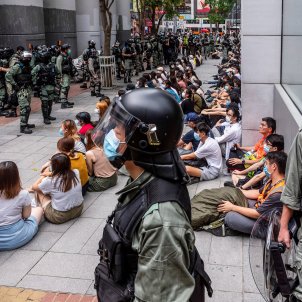 Detenen 300 persones en el retorn de les protestes a Hong Kong