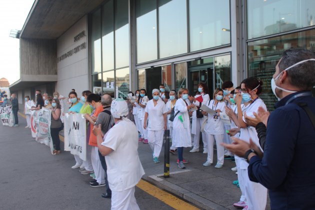 hospital del marc coronavirus aplaudiments - victor antich