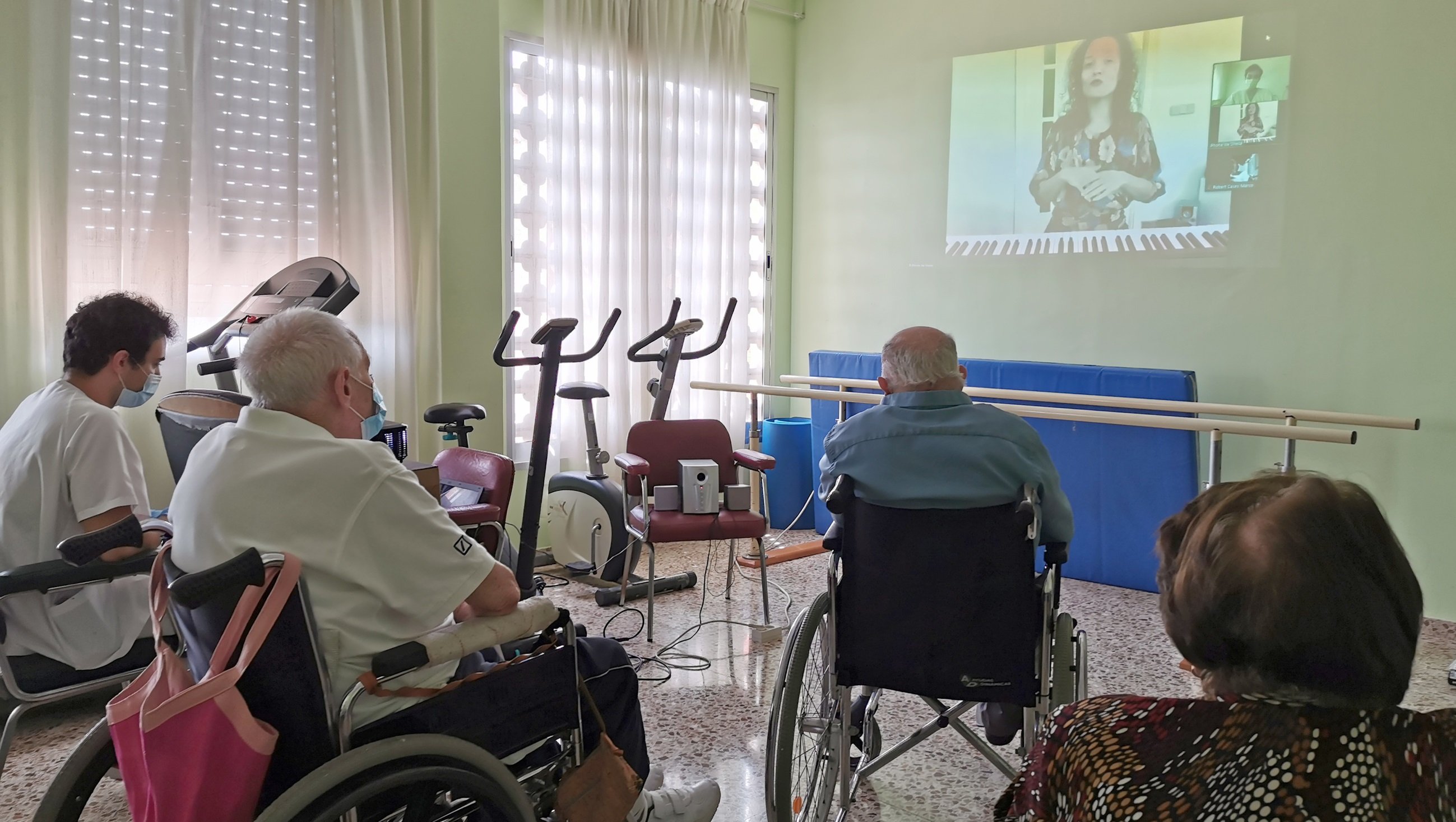 La Liga, gratis en las residencias de abuelos