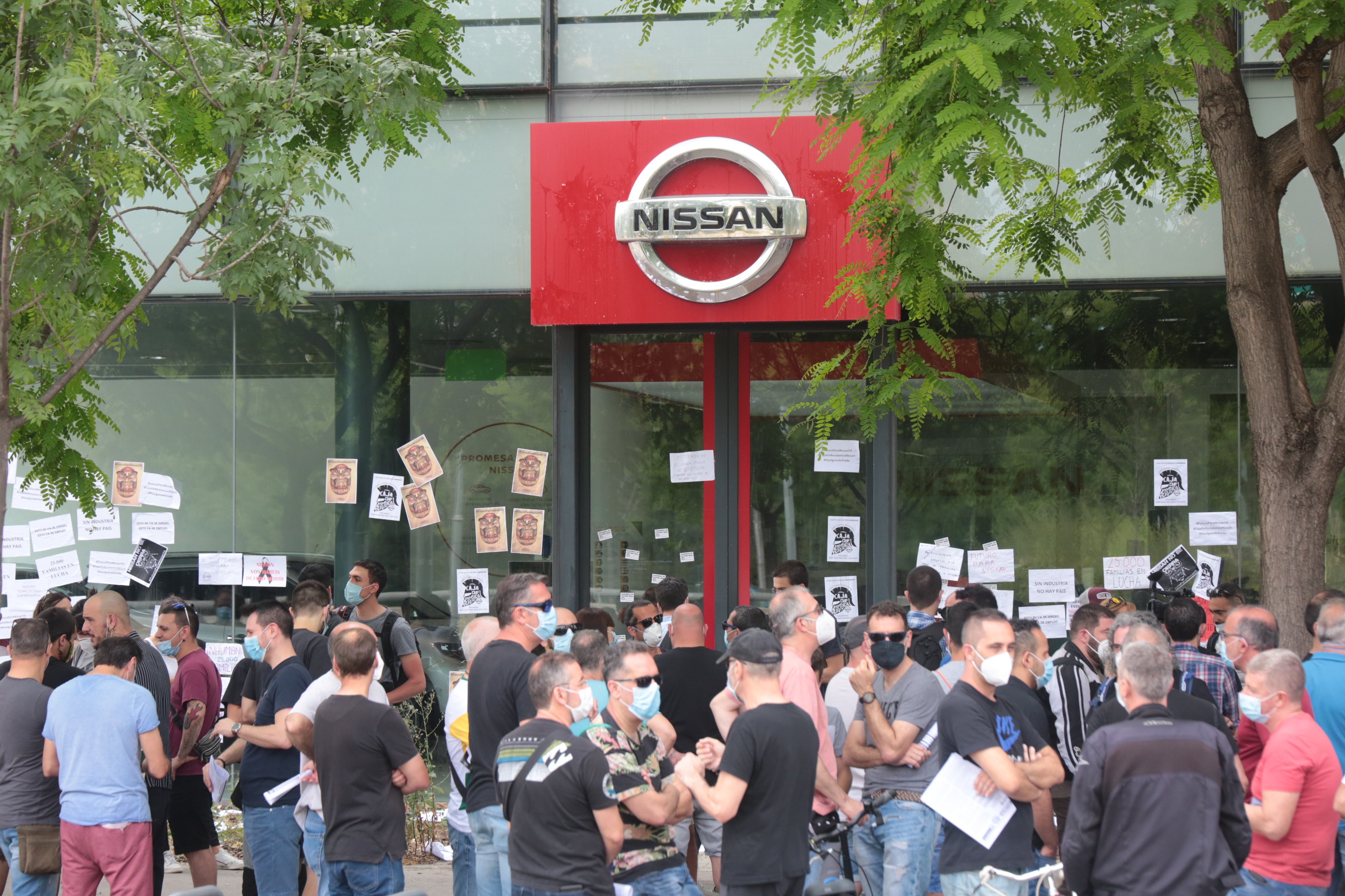 Protesta treballadors Nisssan concessionari Barcelona Sergi Alcàzar